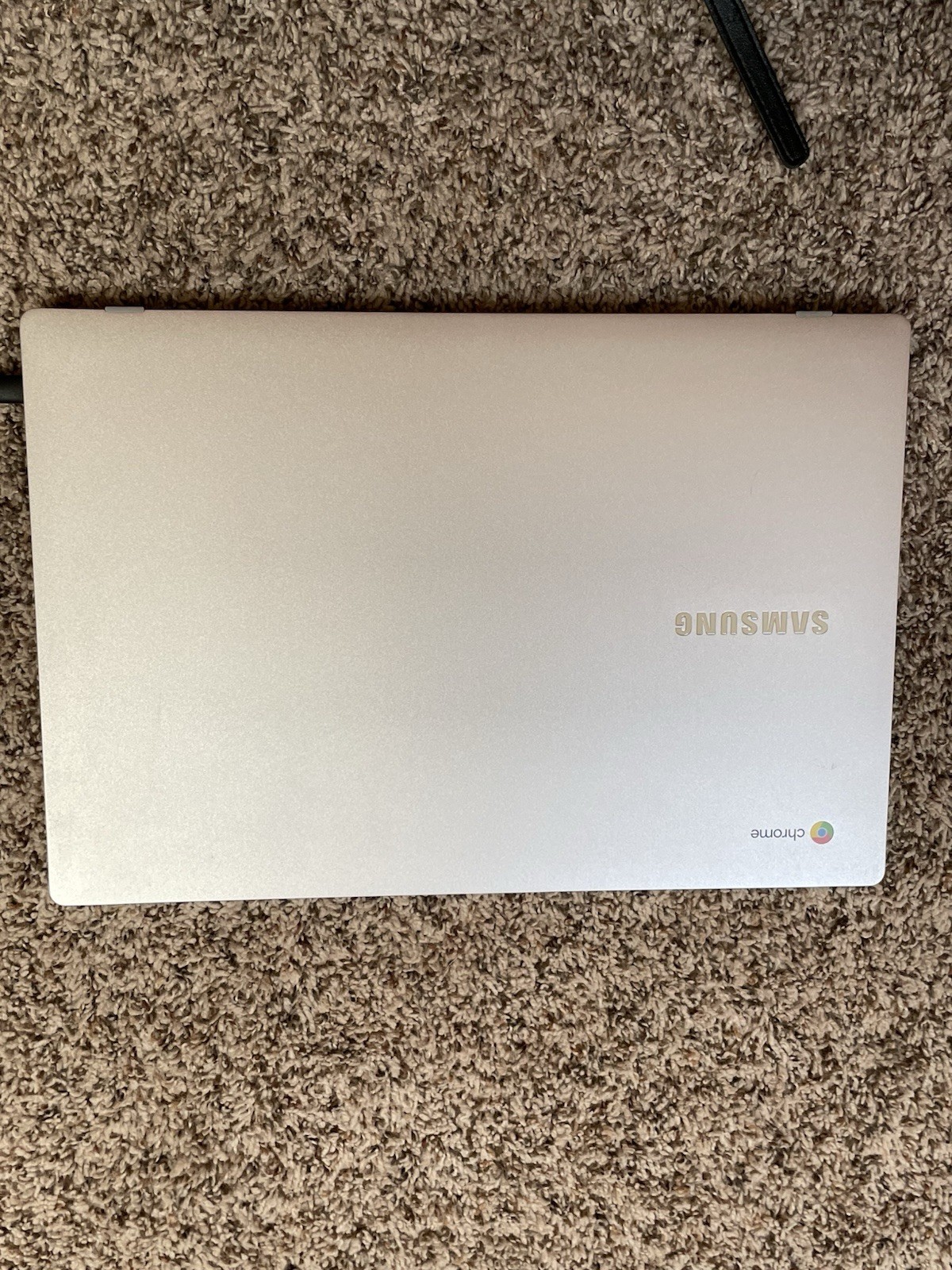Samsung Chromebook XE350XBA (15.6″, Intel N4000, 4GB, 32GB, ChromeOS) w/ Charger
