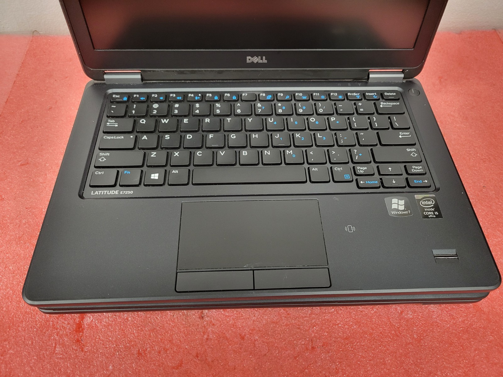 Dell Latitude E7250 i5-5300U@2.3GHz 4GB RAM *NO COVER/SSD/OS/BATT/AS IS* | LP517