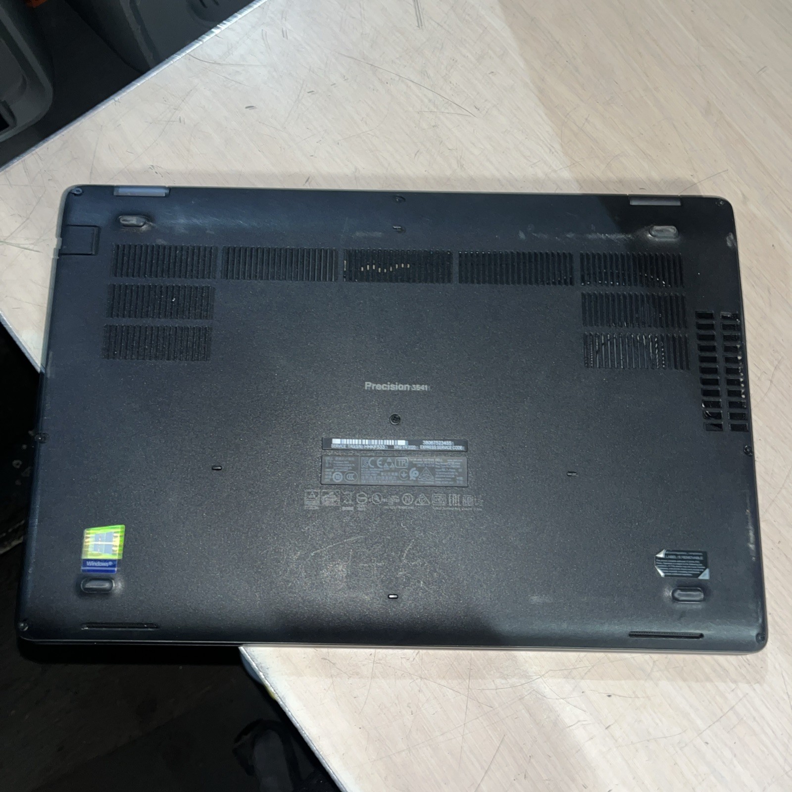 DELL PRECISION 3541 INTEL CORE I5-9400H 2.50GHZ 16GB RAM NO HD