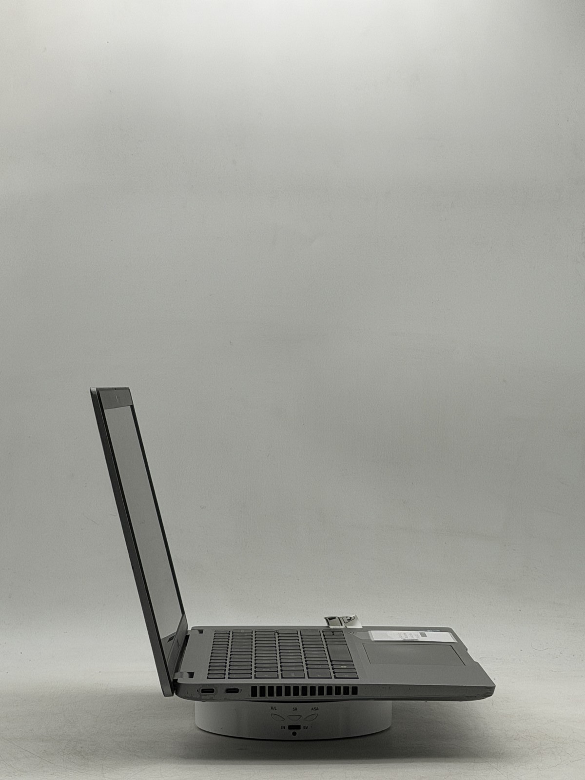 Dell Latitude 5420 14″ 8GB 128GB i5-1135G7 NO OS – READ