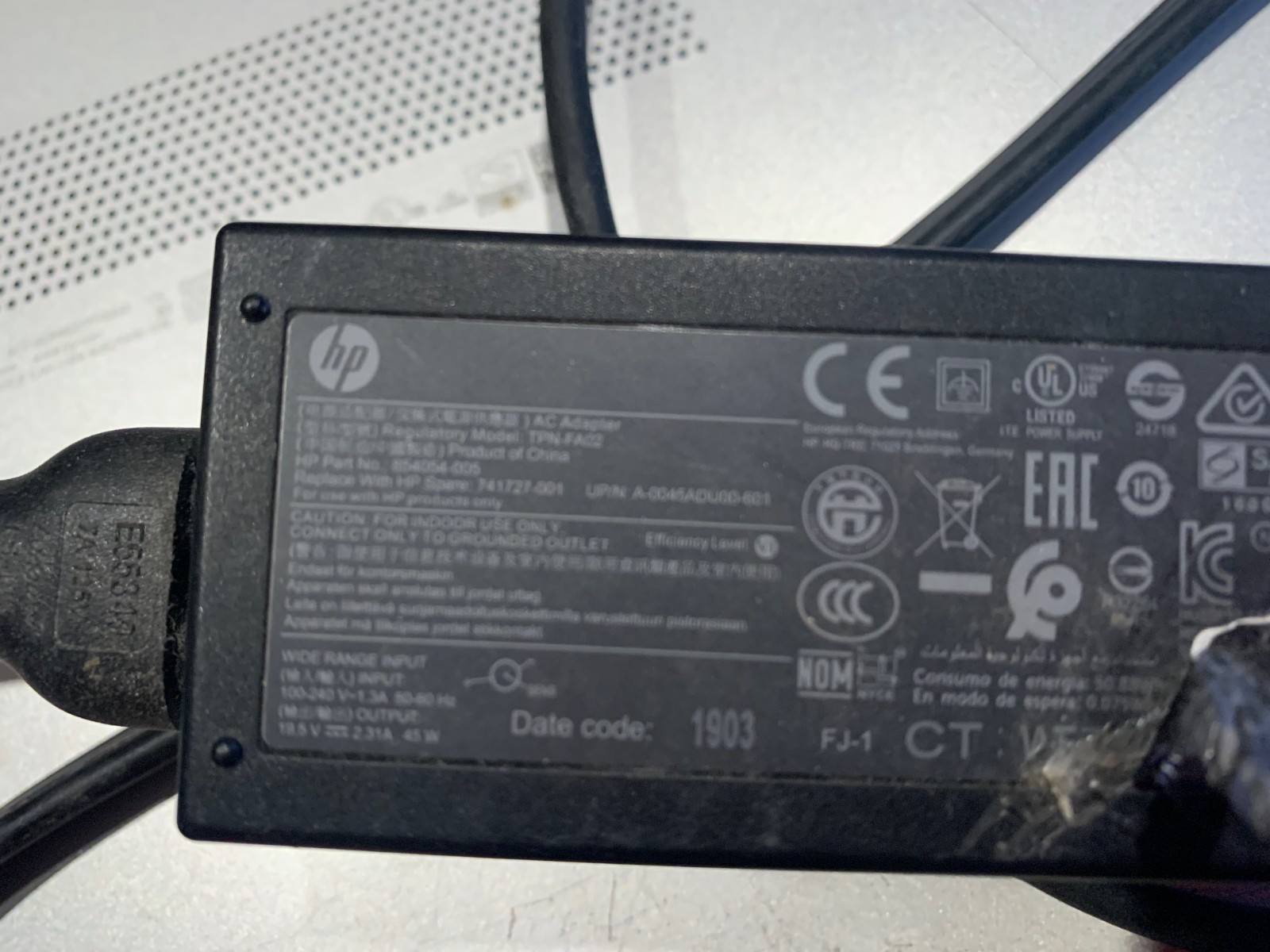 HP Laptop 15-DA1047NR 15.6″ i5-8265U 8GB DDR4-2400 SDRAM 1TB 5400 rpm SATA HDD