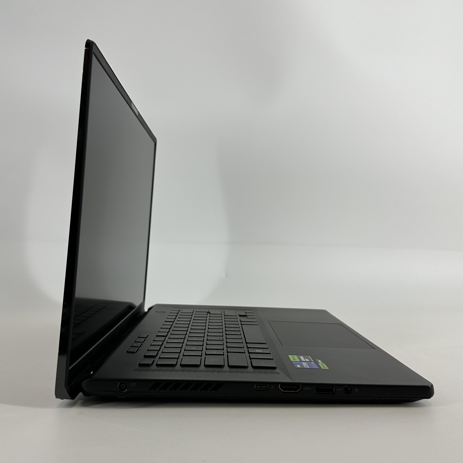 Asus ROG Zephyrus M16 GU603 16 QHD+ 240Hz 2.6GHz i9-13900H 16GB 1TB SSD RTX 4070
