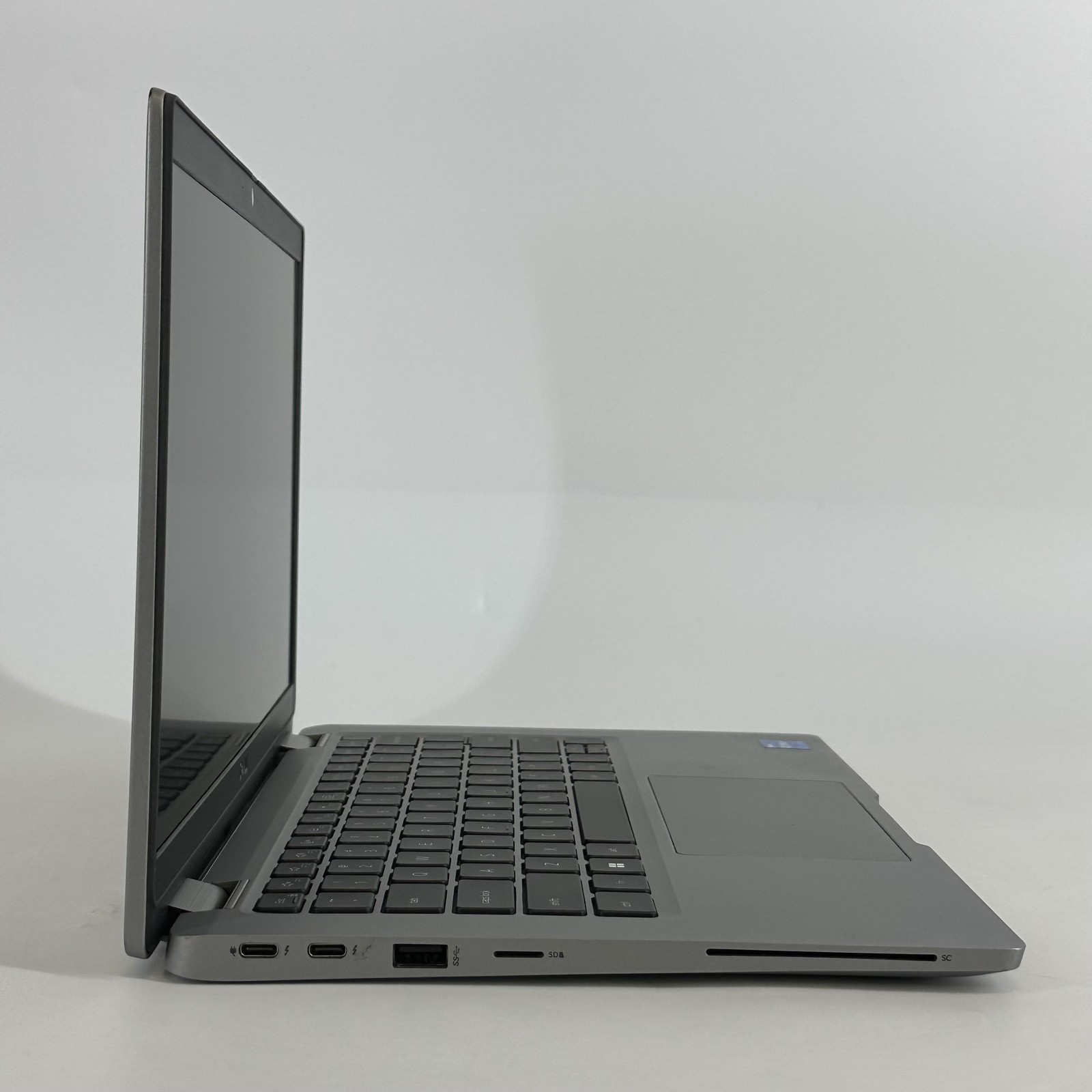 Dell Latitude 5320 13.3 Gray FHD i5-1145G7 2.60GHz 16GB 512GB SSD Very Good