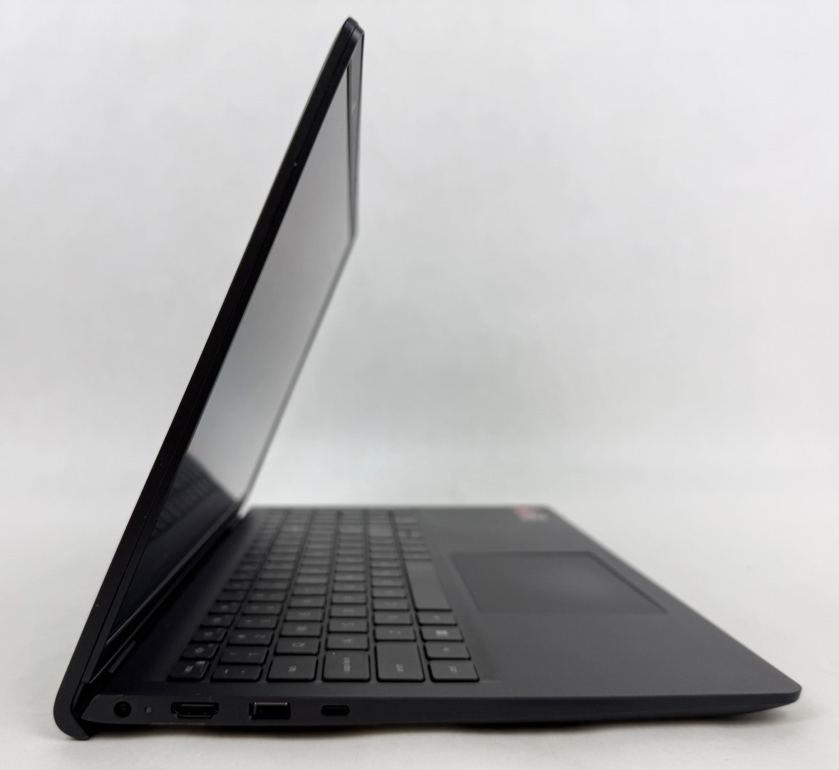 Dell Inspiron 15 3535 15.6″ FHD Touch Ryzen 7 7730U 16GB 512GB SSD W11 Scratches