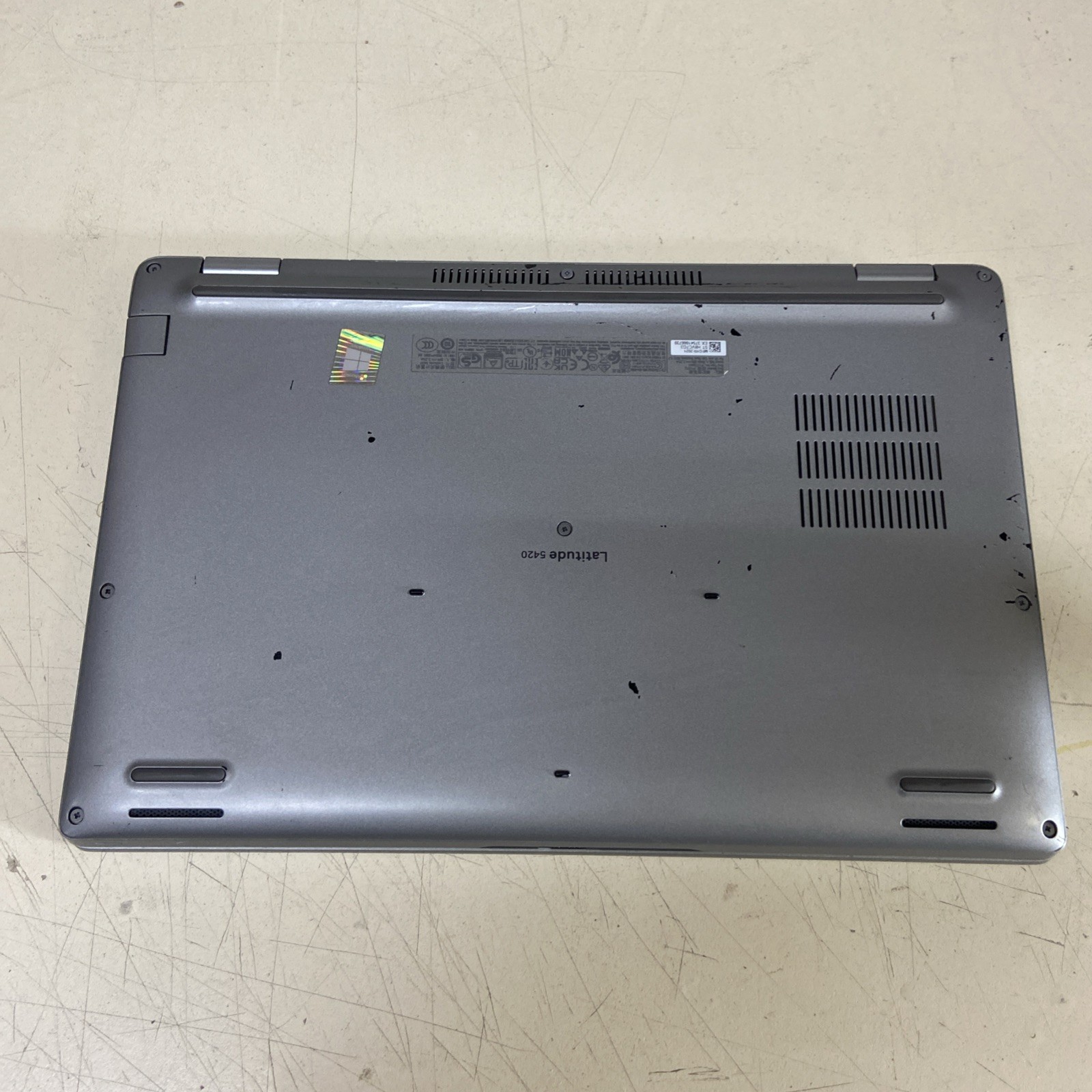 Dell Latitude 5420/2.8ghz Core i7-1th gen QUAD/16GB/128GB SSD/14″/W10PRO!!