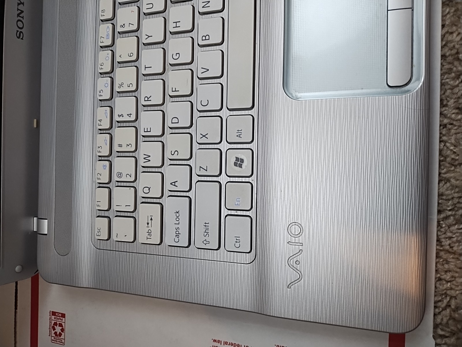 Sony VAIO VGN-NW150J intel Core 2 Duo Bluray Laptop Computer Silver 4GB 500GB