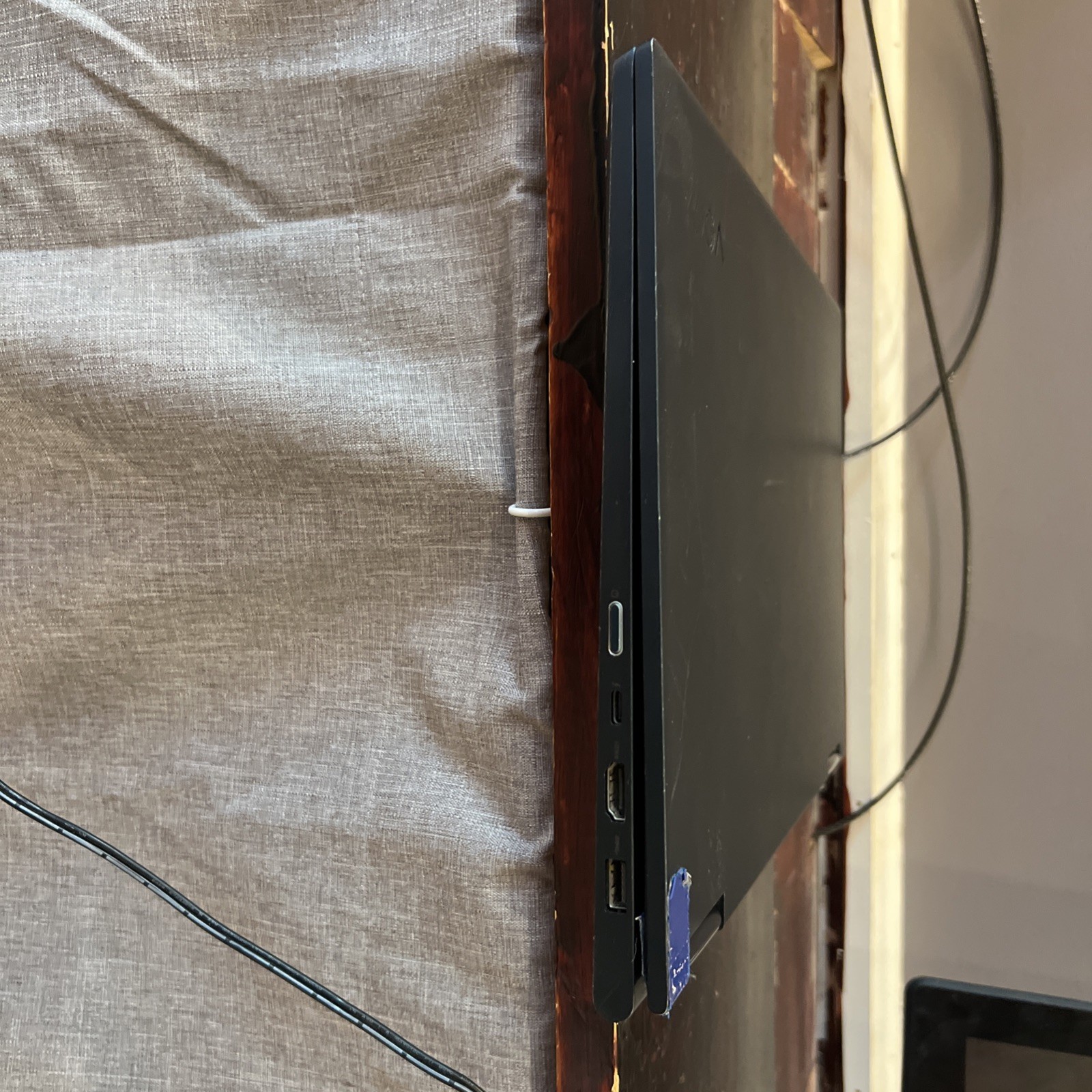 LENOVO YOGA 730-15IWL i5-8265U @ 1.60 GHz, 12GB RAM, 256 SSD, Parts Not Working