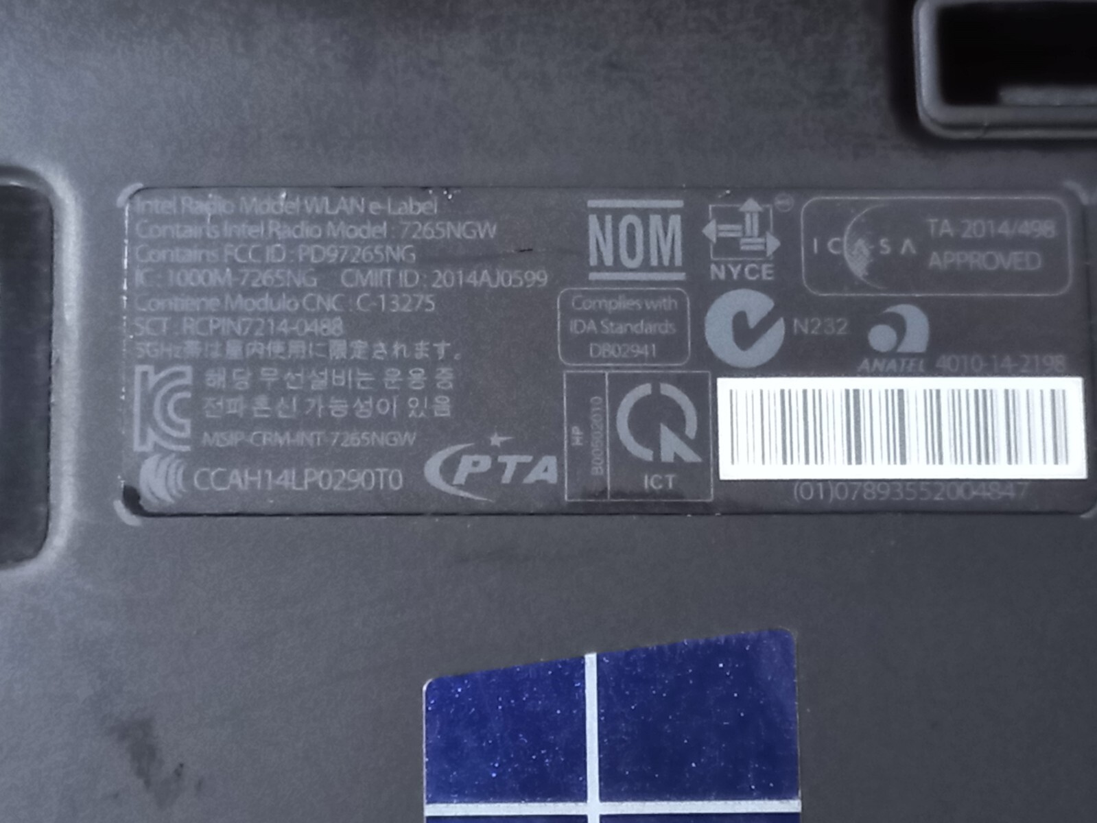 HP EliteBook Folio 1040 G2 i7-5600U 2.6GHz No Ram/HDD No Power As Is For Parts