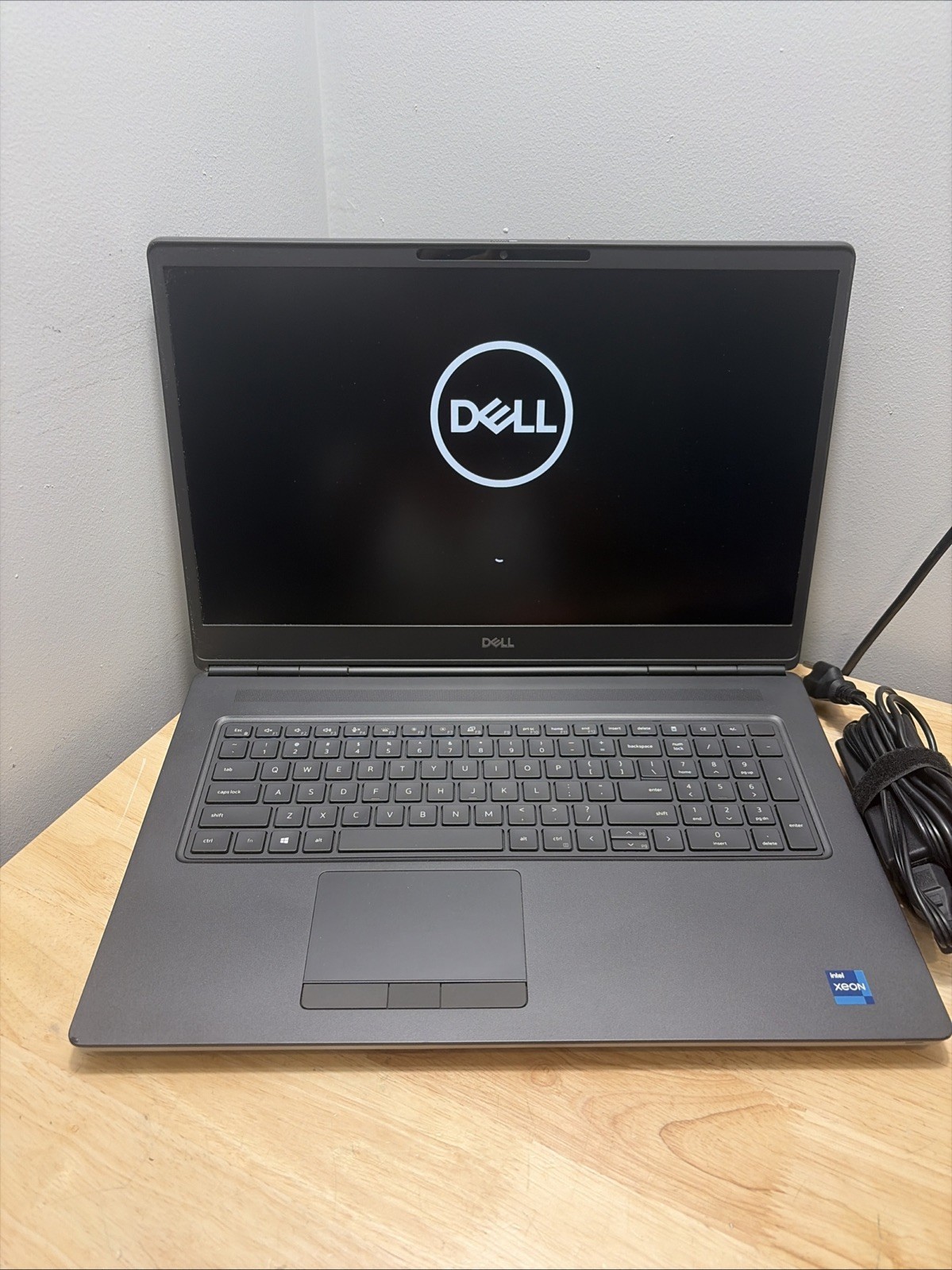 Dell Precision 7760 XEON W-11955M 2.60GHZ 64GB 512GB NVIDIA A4000 WiFi W11 Cord