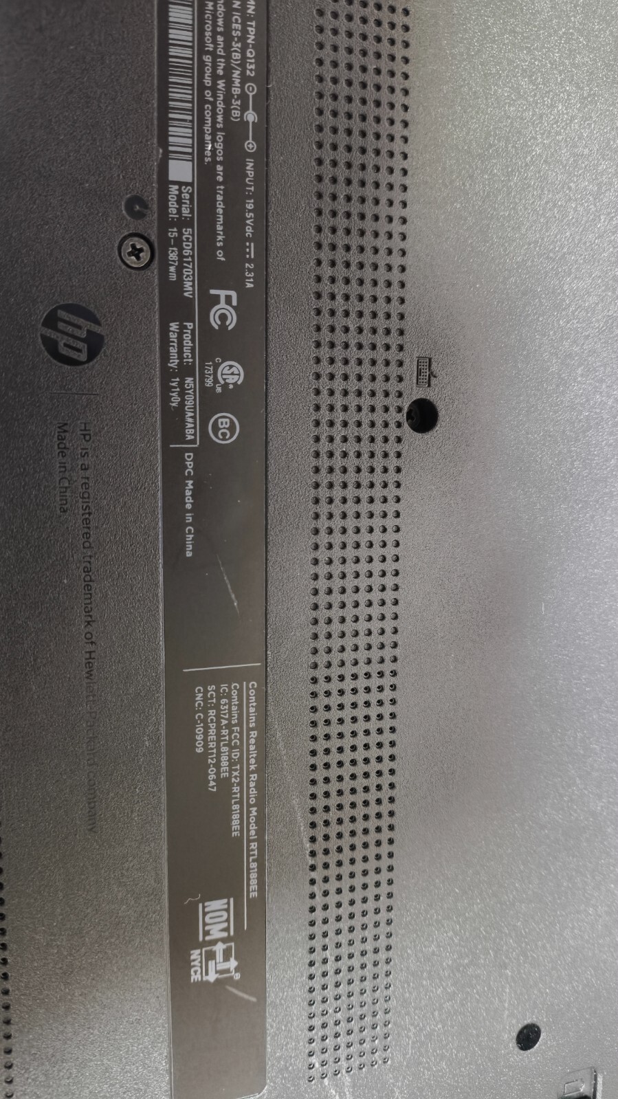 HP 15-1387wm 15.6″ Touchscreen ( AMD A8 @ 2.20GHz, 4GB Ram, 500GB HDD ) Win 10