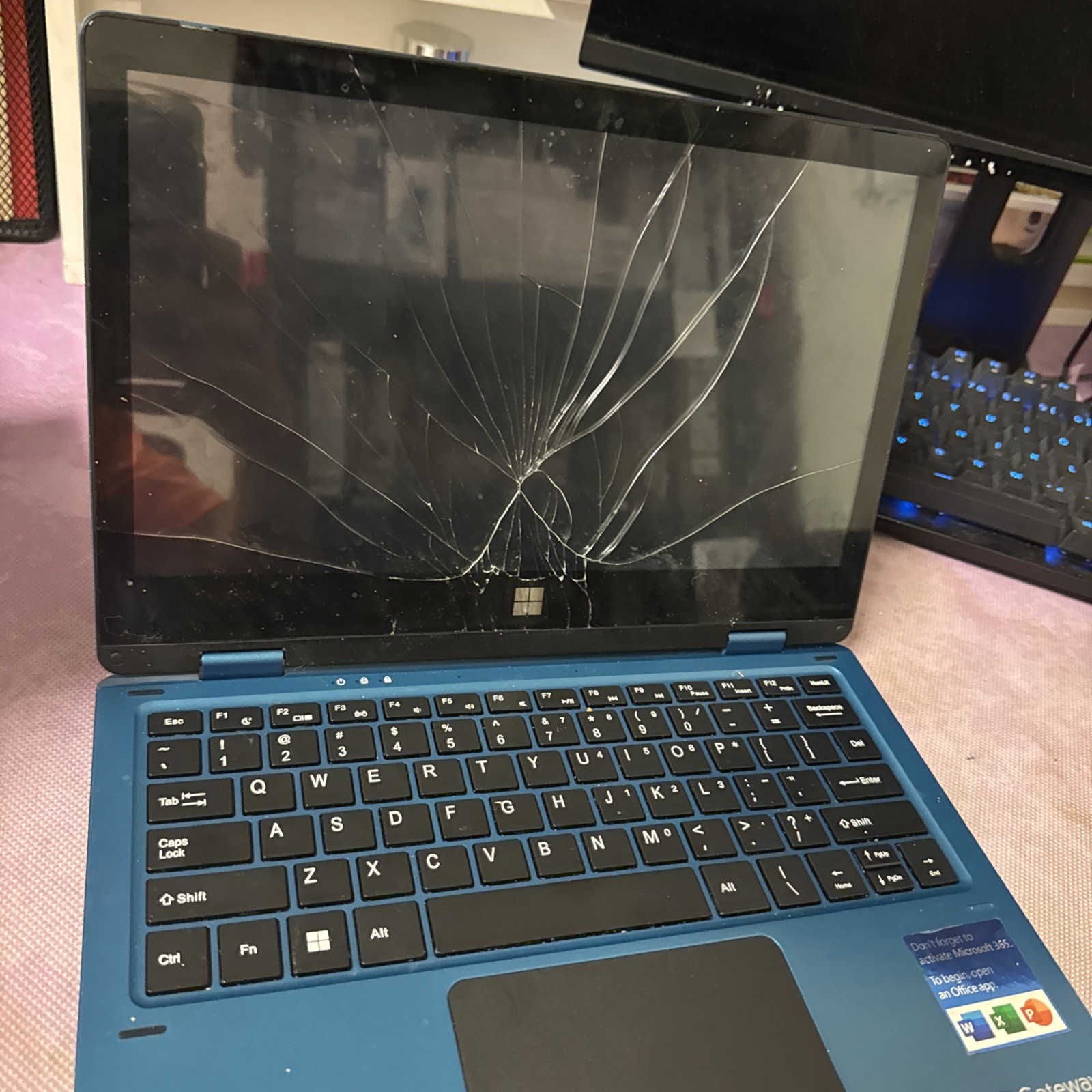 Gateway Convertible 11.6″ (64GB SSD, Intel Celeron 4020, 1.10GHz, 4GB RAM)…