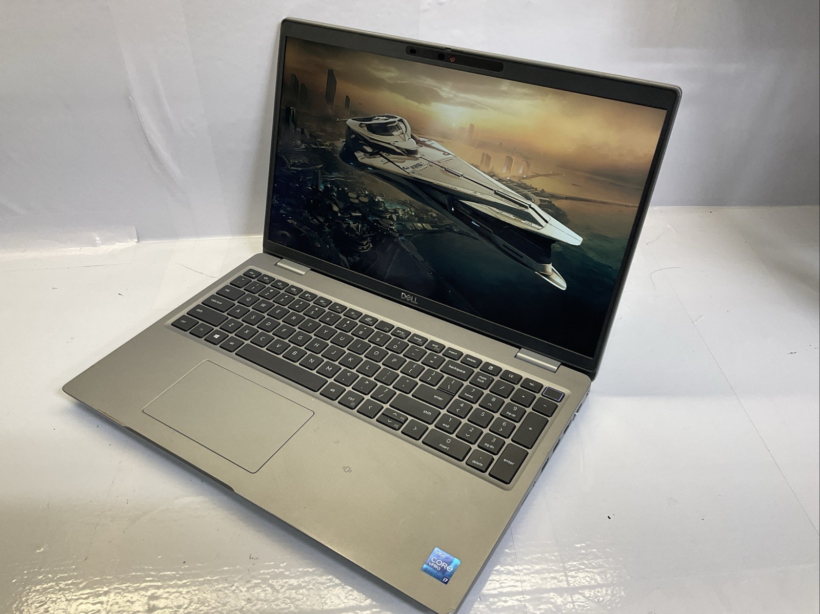 Dell Latitude 5520 15.6-inch i7-11th 16GB RAM 256GB SSD Touch W11 Pro AC(133F)