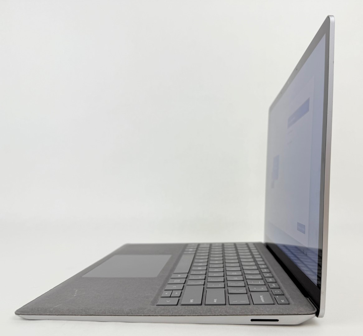 Microsoft Surface Laptop 5 1950 13.5″ 2256×1504 Touch i5-1235U 8GB 256GB W11H