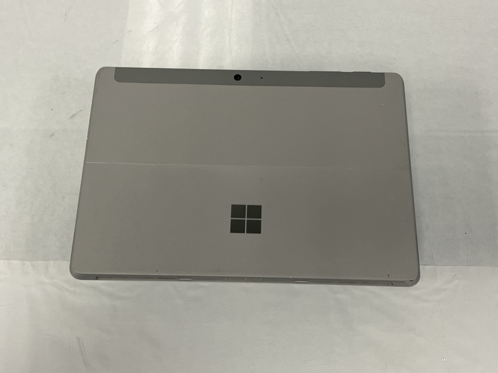 Microsoft 1926 Surface Go 2 10.5″ Pentium 4425Y 1.70Ghz 4GB Ram 64GB FOR PARTS