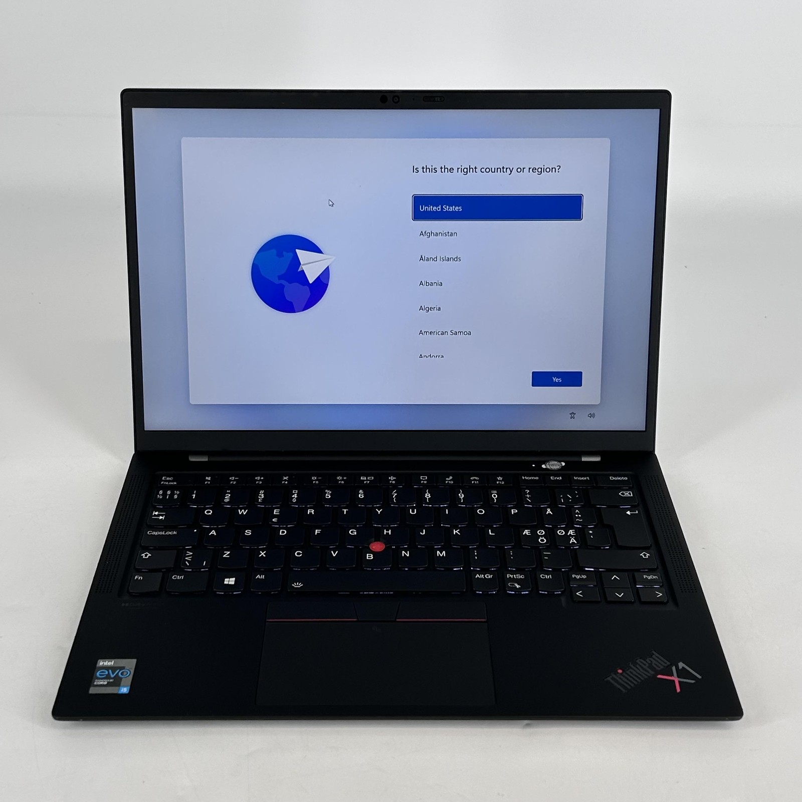 Lenovo ThinkPad X1 Carbon Gen 9 14 FHD+ i5-1135G7 16GB 256GB Bilingual Keyboard