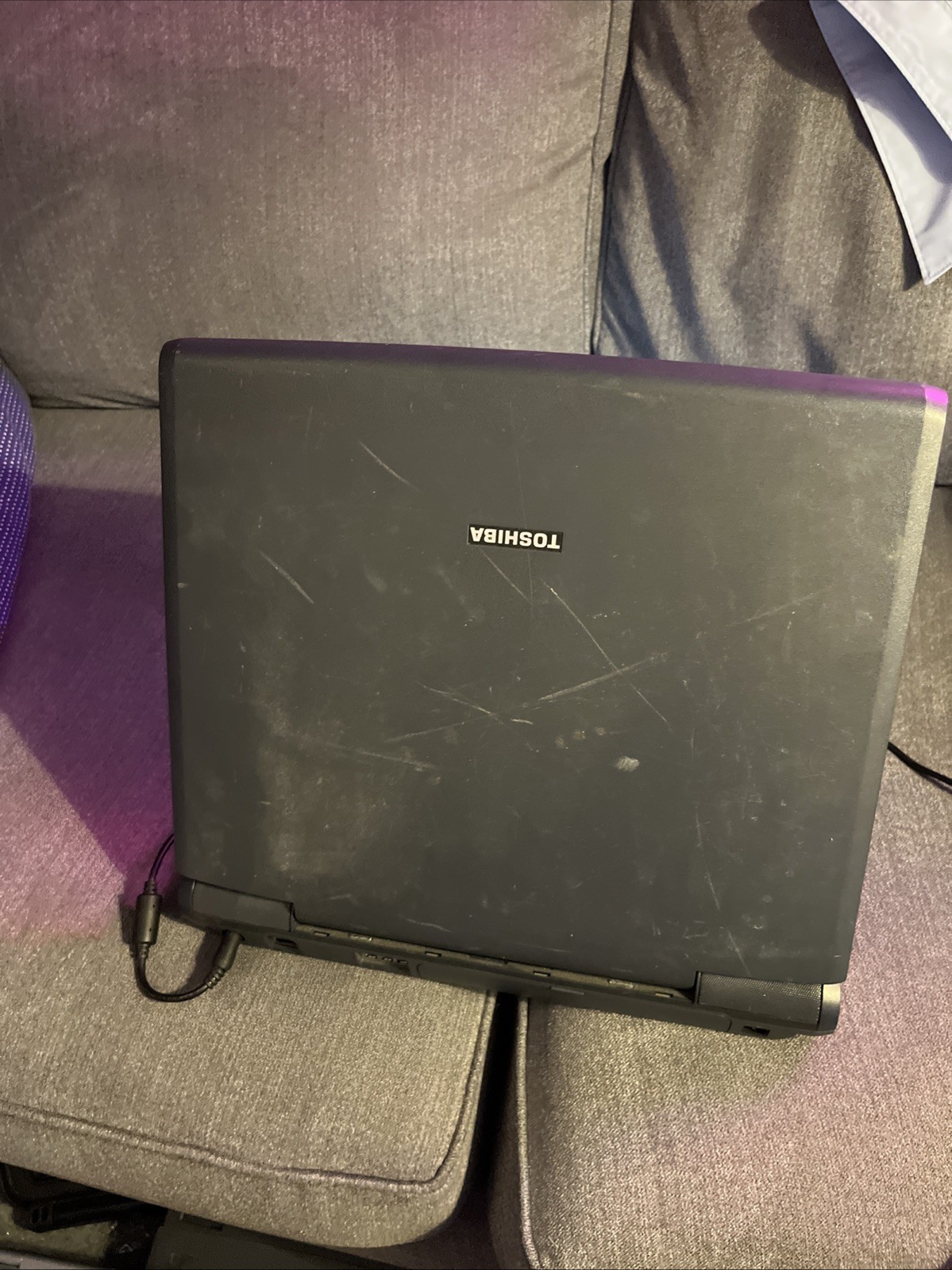 Vintage Laptop Toshiba Satellite 2405 Windows XP, Pentium 4, 256MB RAM, WORKS