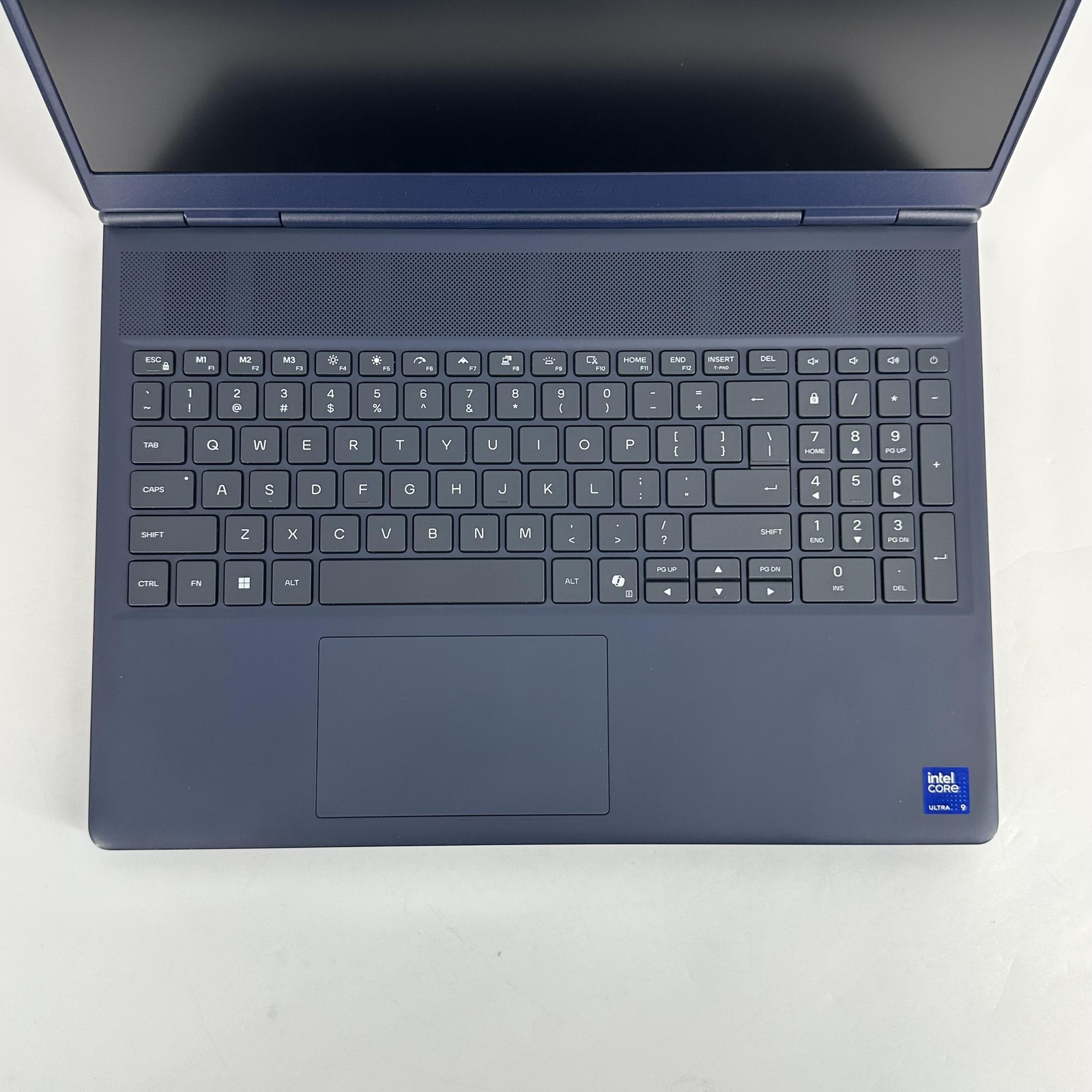 Dell Alienware 16X Aurora 240Hz QHD+ 2.7 GHz Ultra 9 275HX 32GB 2TB SSD RTX 5070