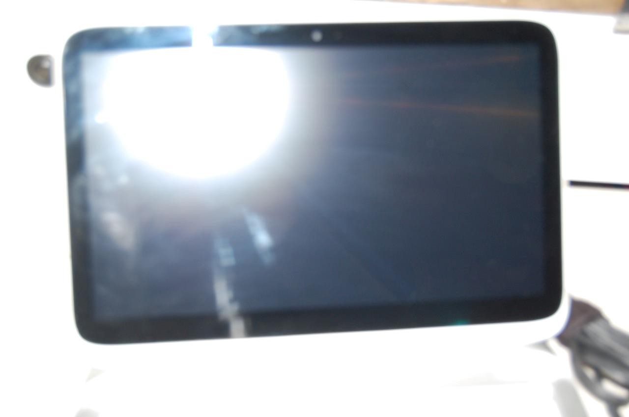 HP Split Laptop with Detachable Tablet 13-R010DX with Beats Audio – As Is, Read