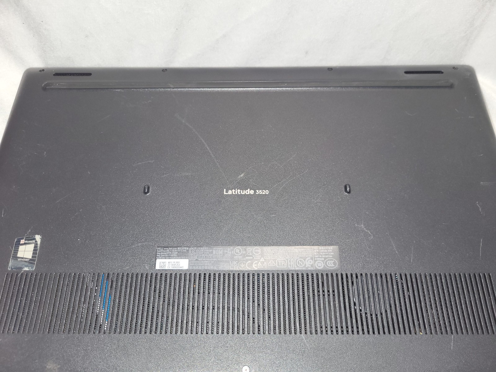 DELL Latitude 3520 i7-1165G7 G11 16GB RAM 256GB Win 11