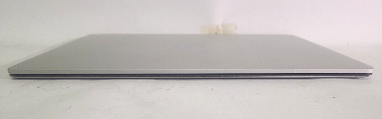 Microsoft Surface Laptop 1769 13.5″ i5-7200U 4GB RAM 128GB SSD Win 10 Pro