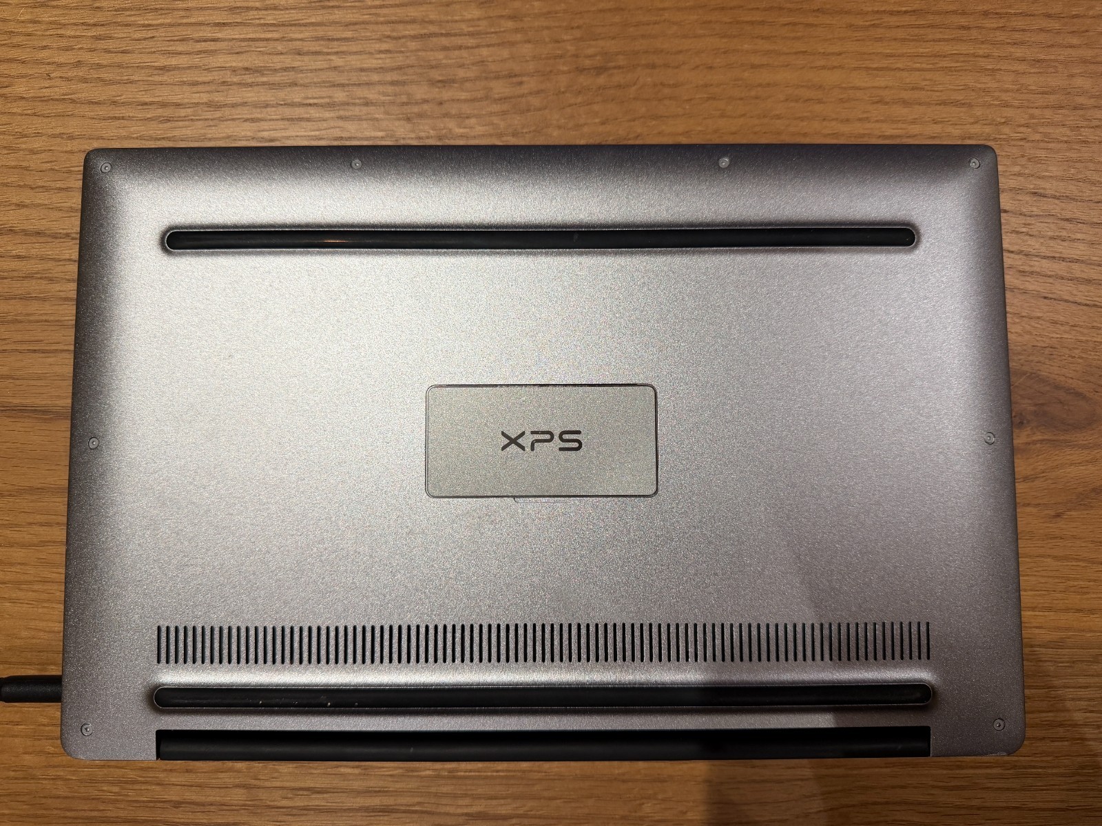Dell XPS 13 9350 13″ Laptop Intel i7-6600U 233GB SSD
