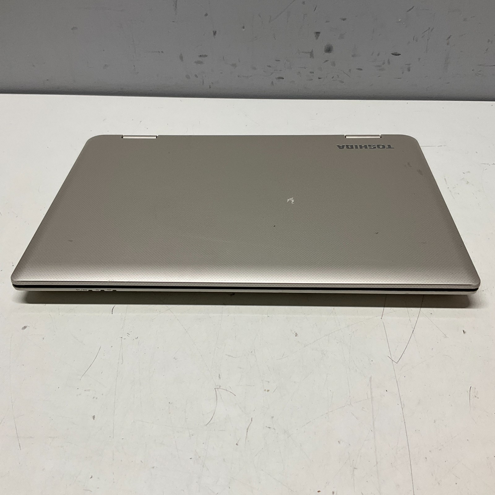 Toshiba Satellite L15W-B1302 Intel Celeron N2840 2.16GHz 4 GB 500GB HDD NO OS