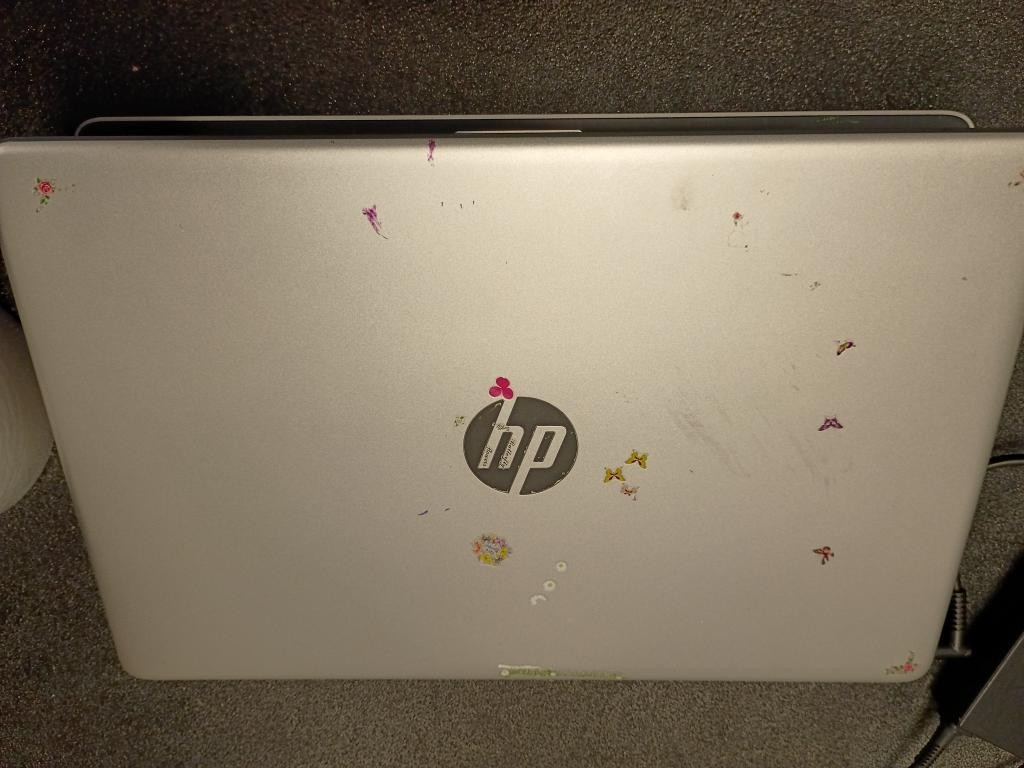 HEWLETT PACKARD HP 15 (P04022149)