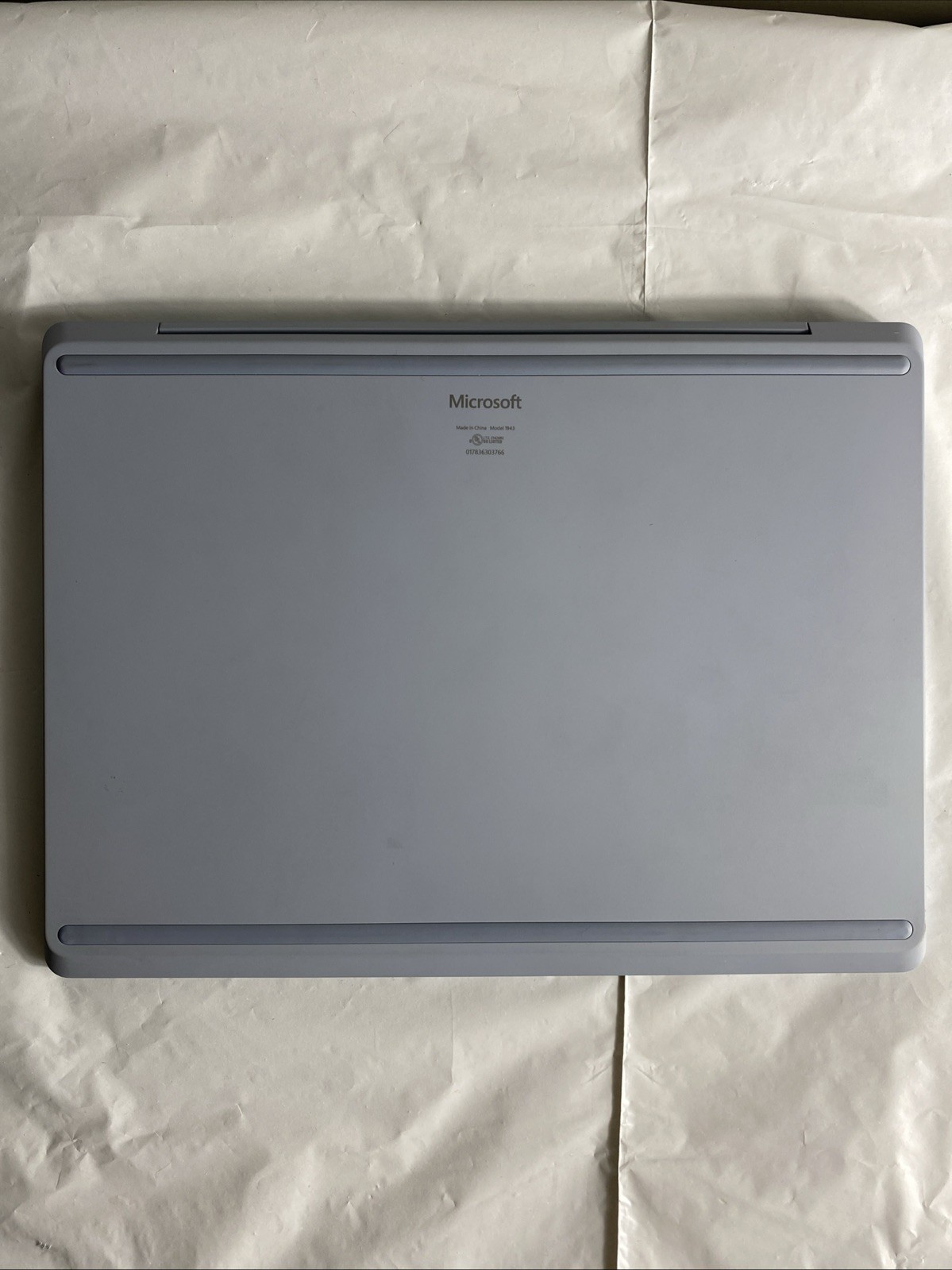 Microsoft Laptop Go Model 1943/Core i5-1035G1/8GB RAM/128GB