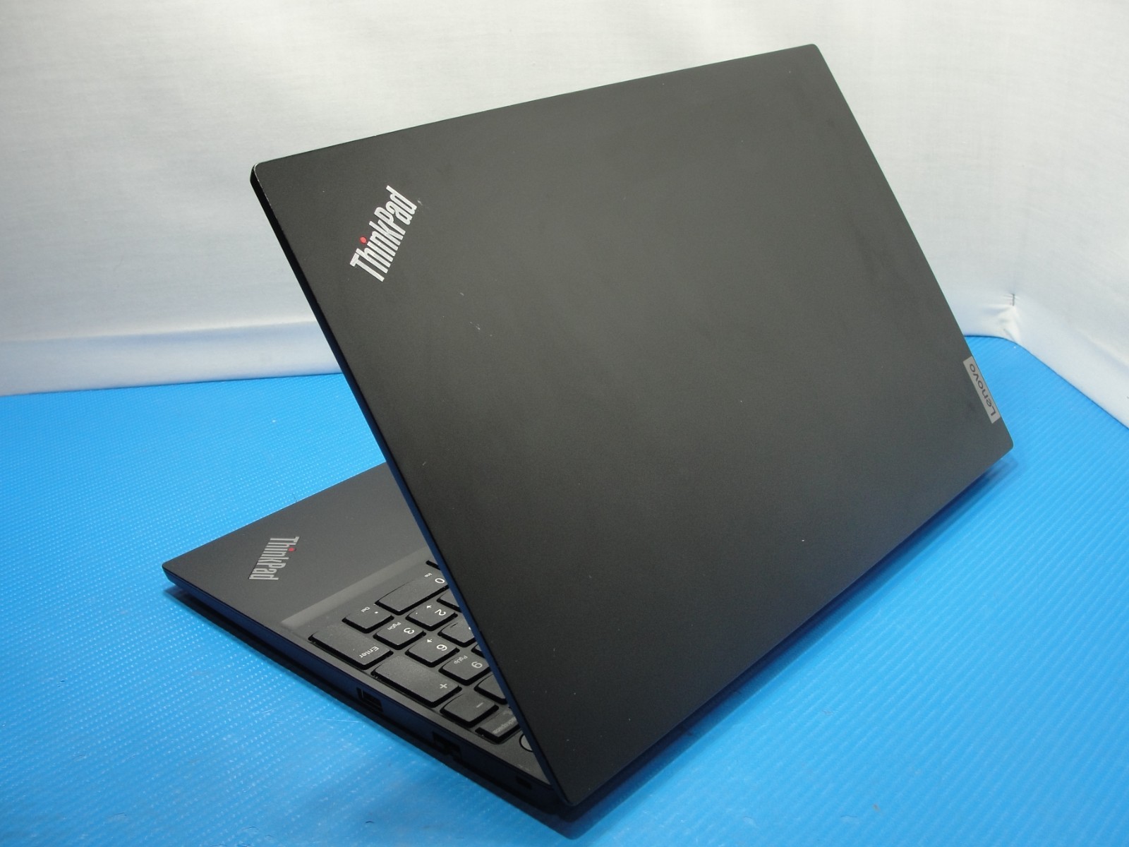 Lenovo ThinkPad E15 Gen 2 15.6″ FHD Intel i5-1135G7 2.4GHz 8GB 512GB Win11Pro+PA