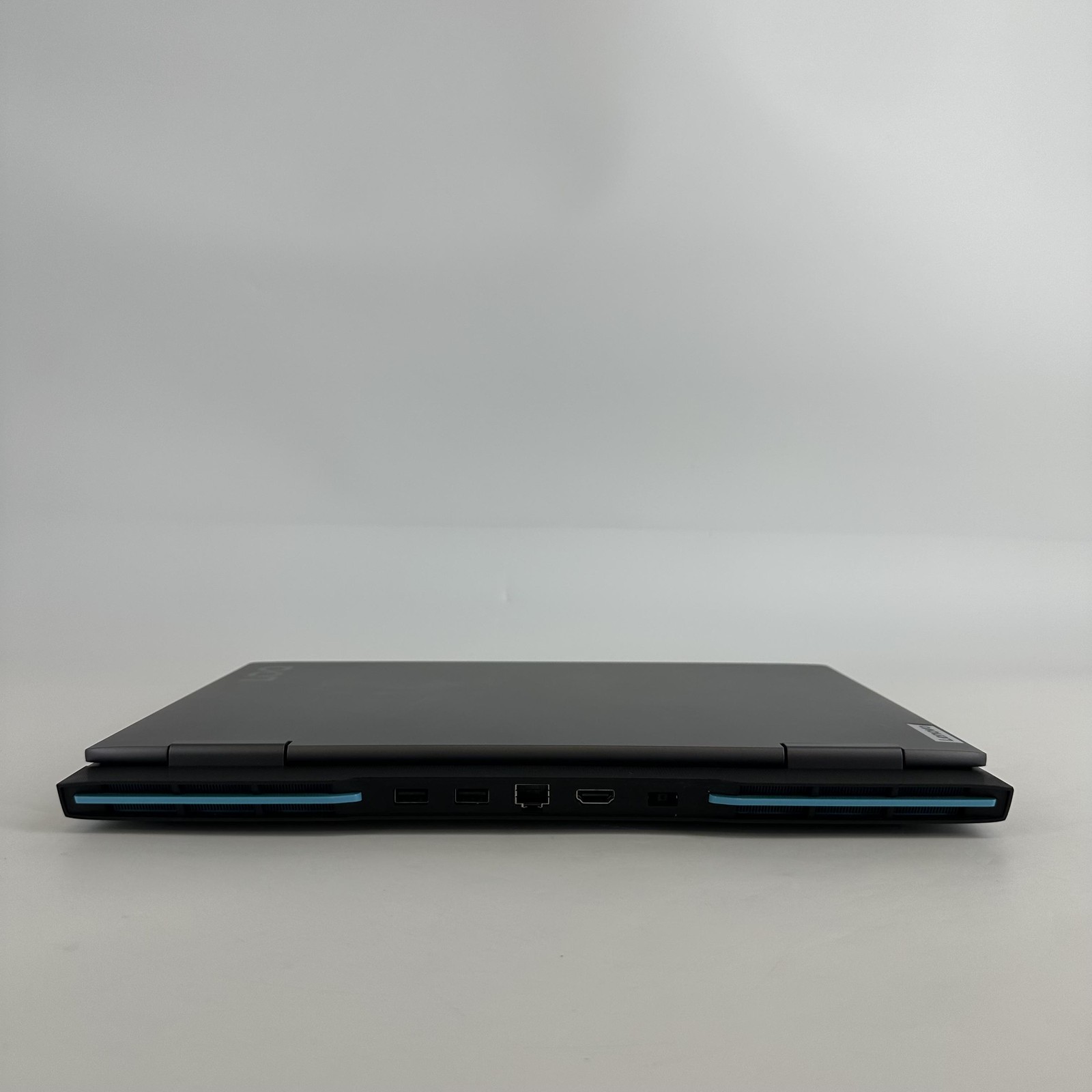 Lenovo LOQ 15 144Hz FHD 3.8 GHz Ryzen 7 7840HS 32GB 1TB/512GB NVIDIA RTX 4050