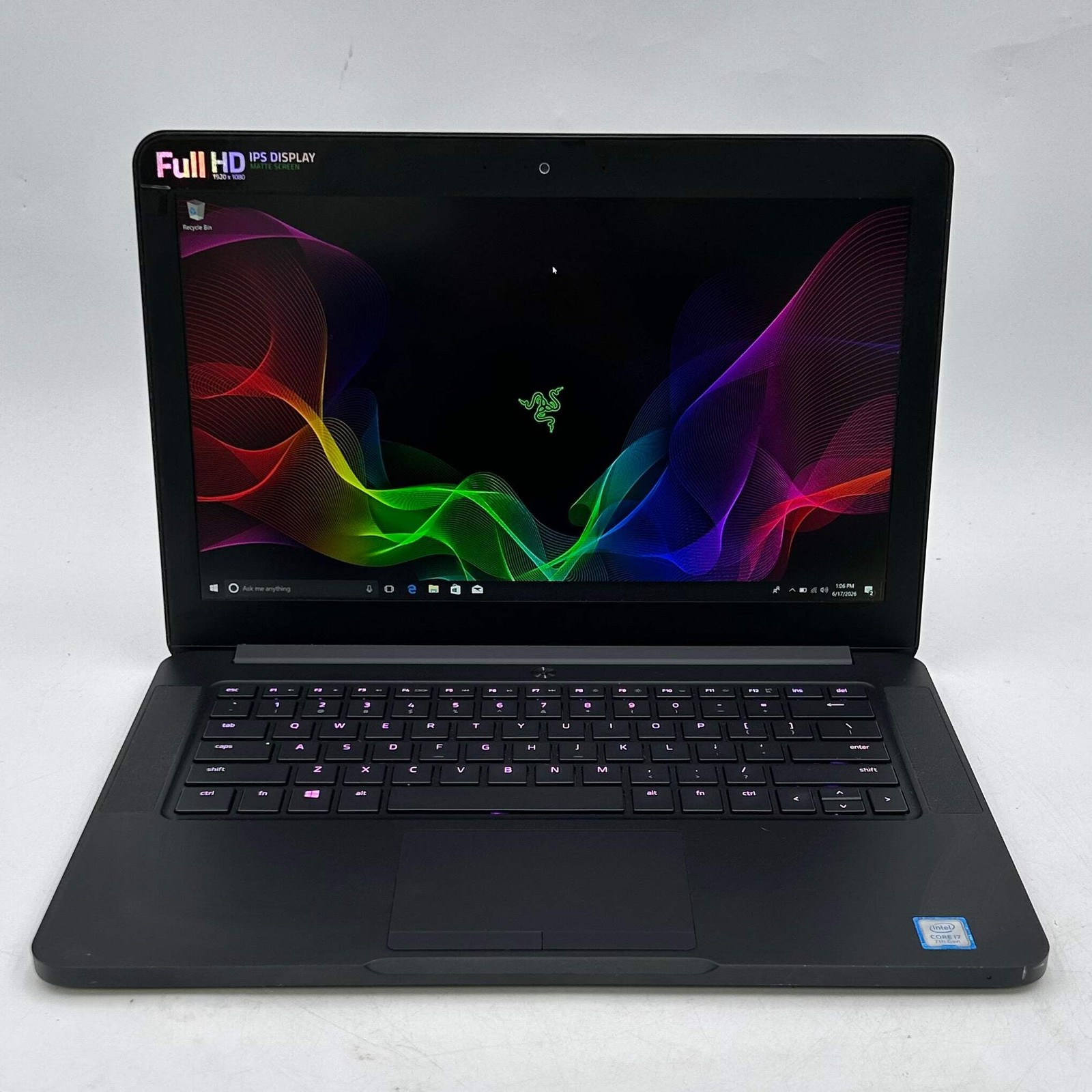 Razer Blade 14 RZ09-01953E71 14″ i7-7700HQ 16GB RAM 256GB SSD GeForce GTX 1060