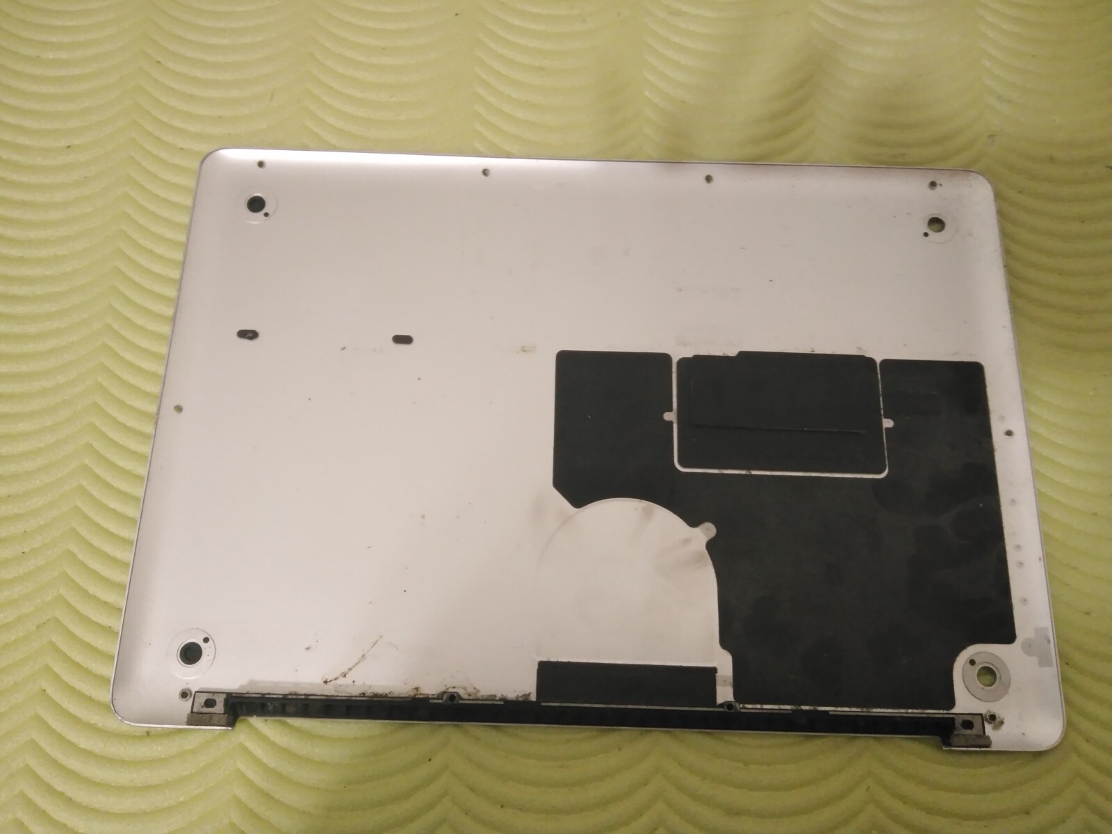 Apple MacBook Pro 13″ A1278, 2012 i5 Bottom Cap Cover