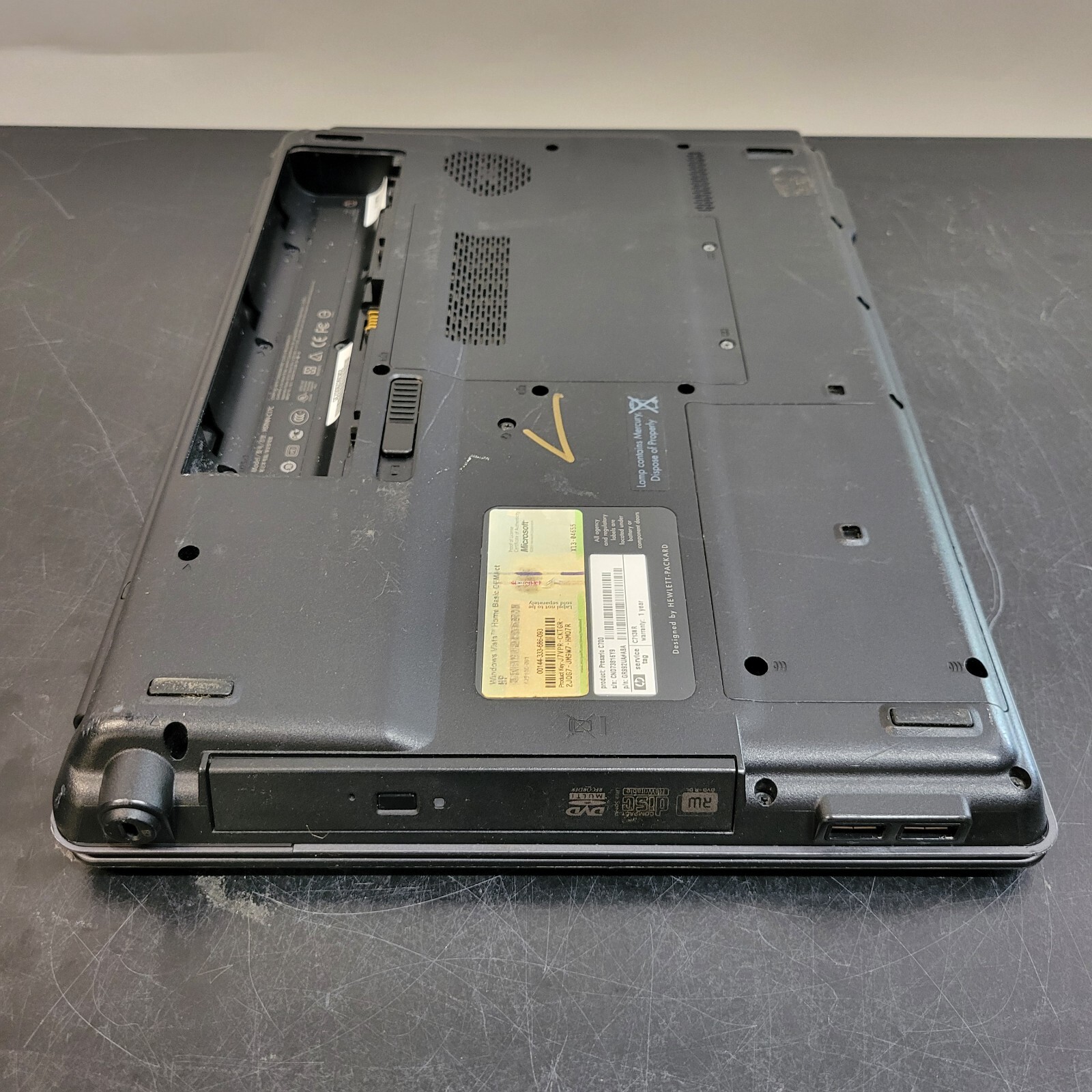 Compaq Presario C700 15.6″ Intel Pentium T2310 2 GB RAM 0 GB HDD