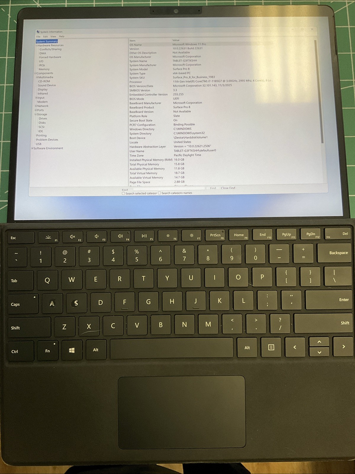 Microsoft Surface Pro 8 13” (512GB SSD Intel Core i7-1185G7 16GB RAM)