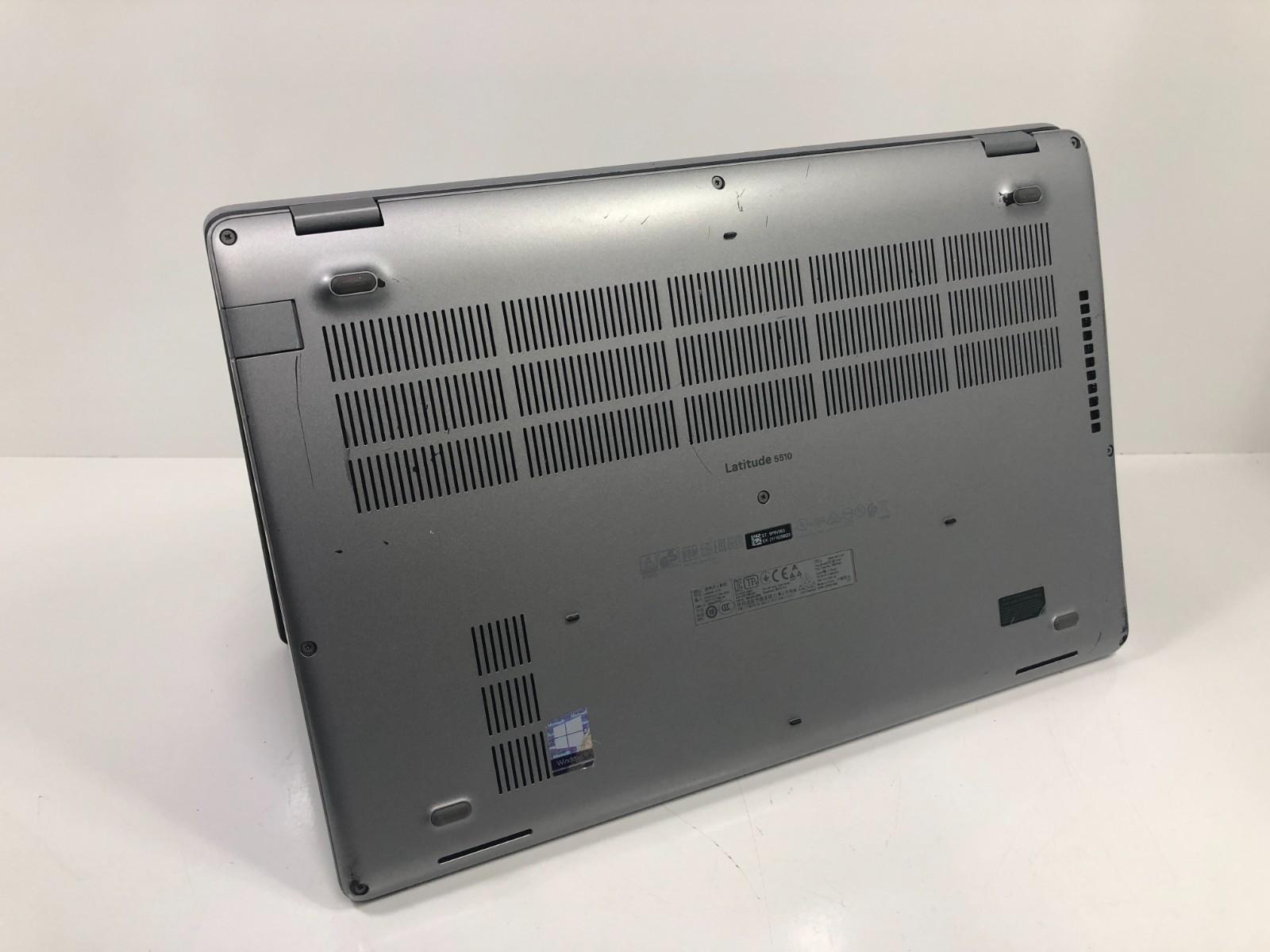 Dell Latitude 5510, 15.6″, i5-10310U, 1.7GHz, 16GB, 256GB NVMe, Windows 11