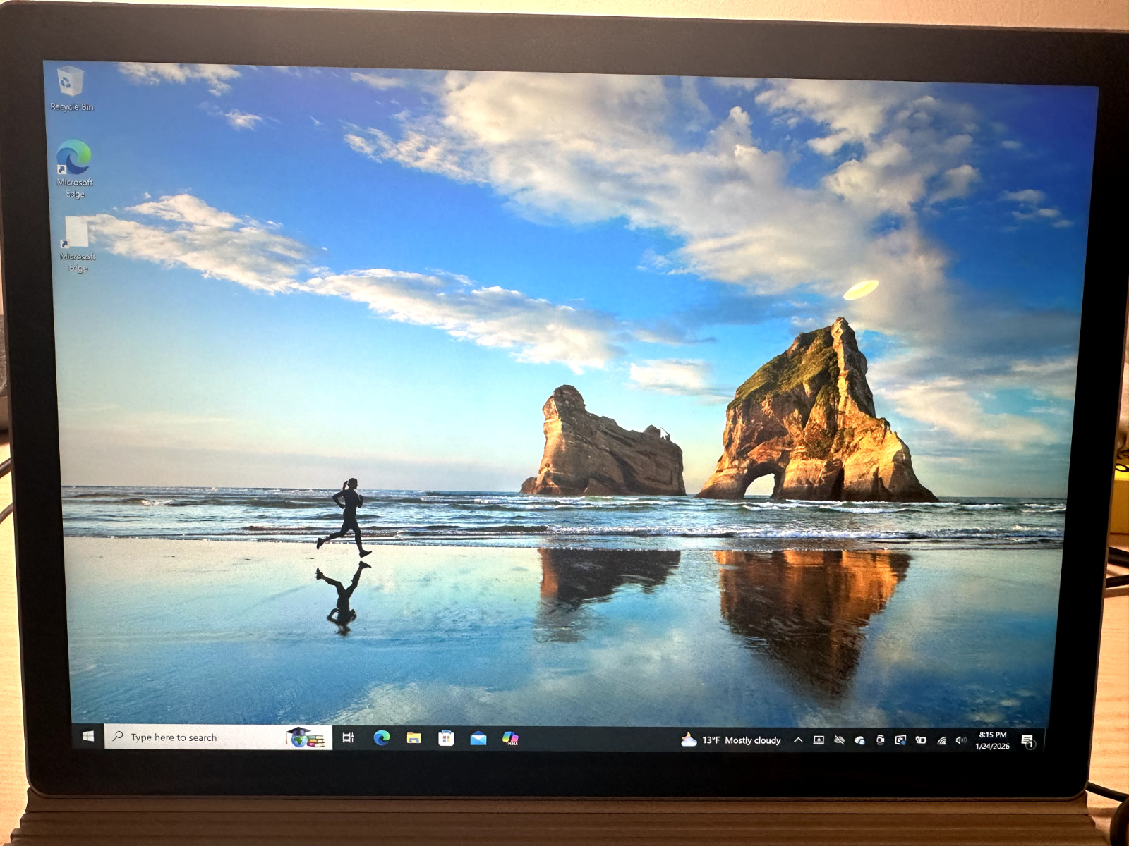 Microsoft Surface Book-3 13.5″ (256GB SSD; Intel Core i5-1035G7 1.2GHz; 8GB)…