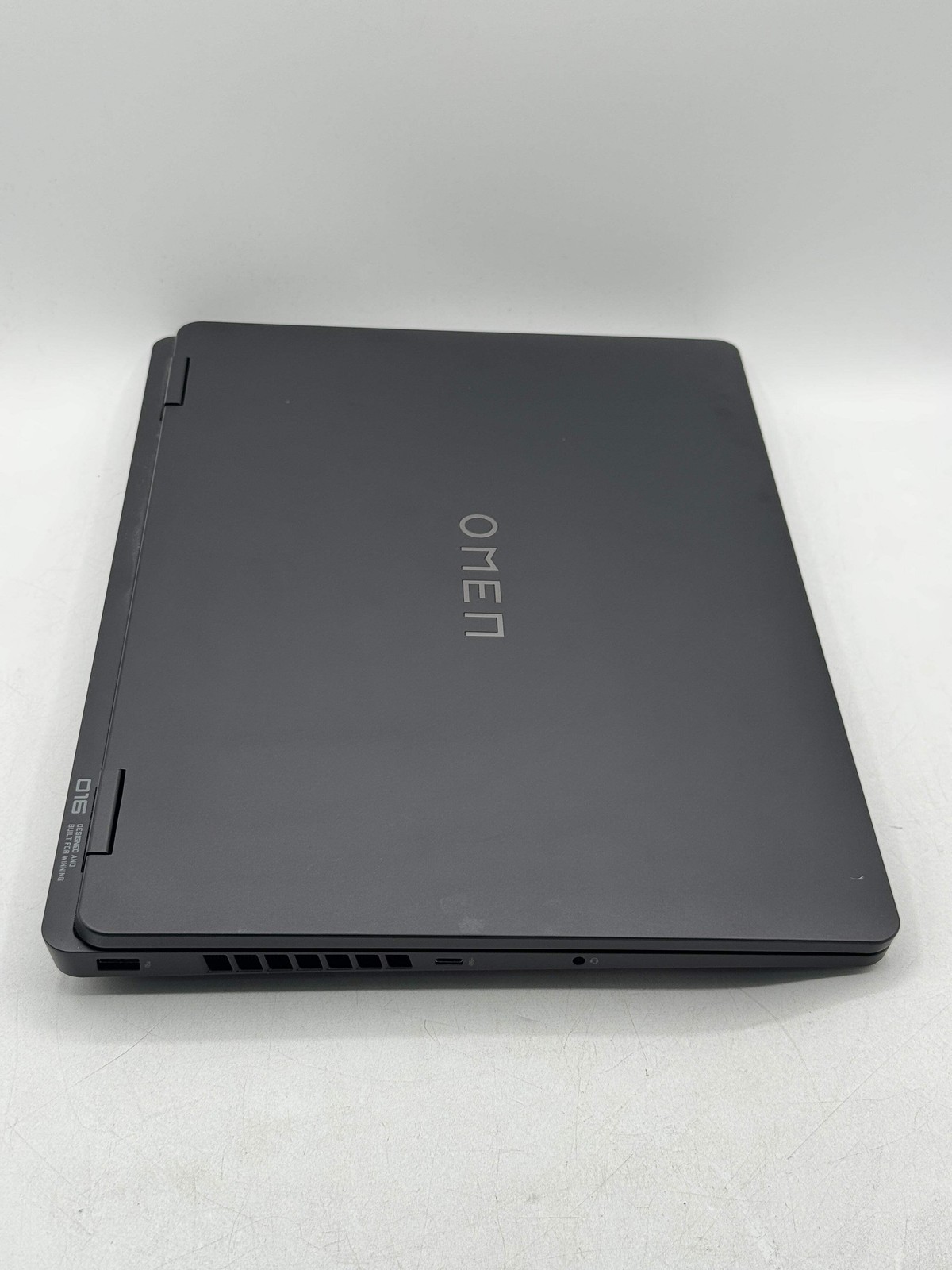 HP Omen 16-ap0053dx 16″ Ryzen 9 8940HX 2.4GHz 32GB RAM 1TB SSD GeForce RTX 5060