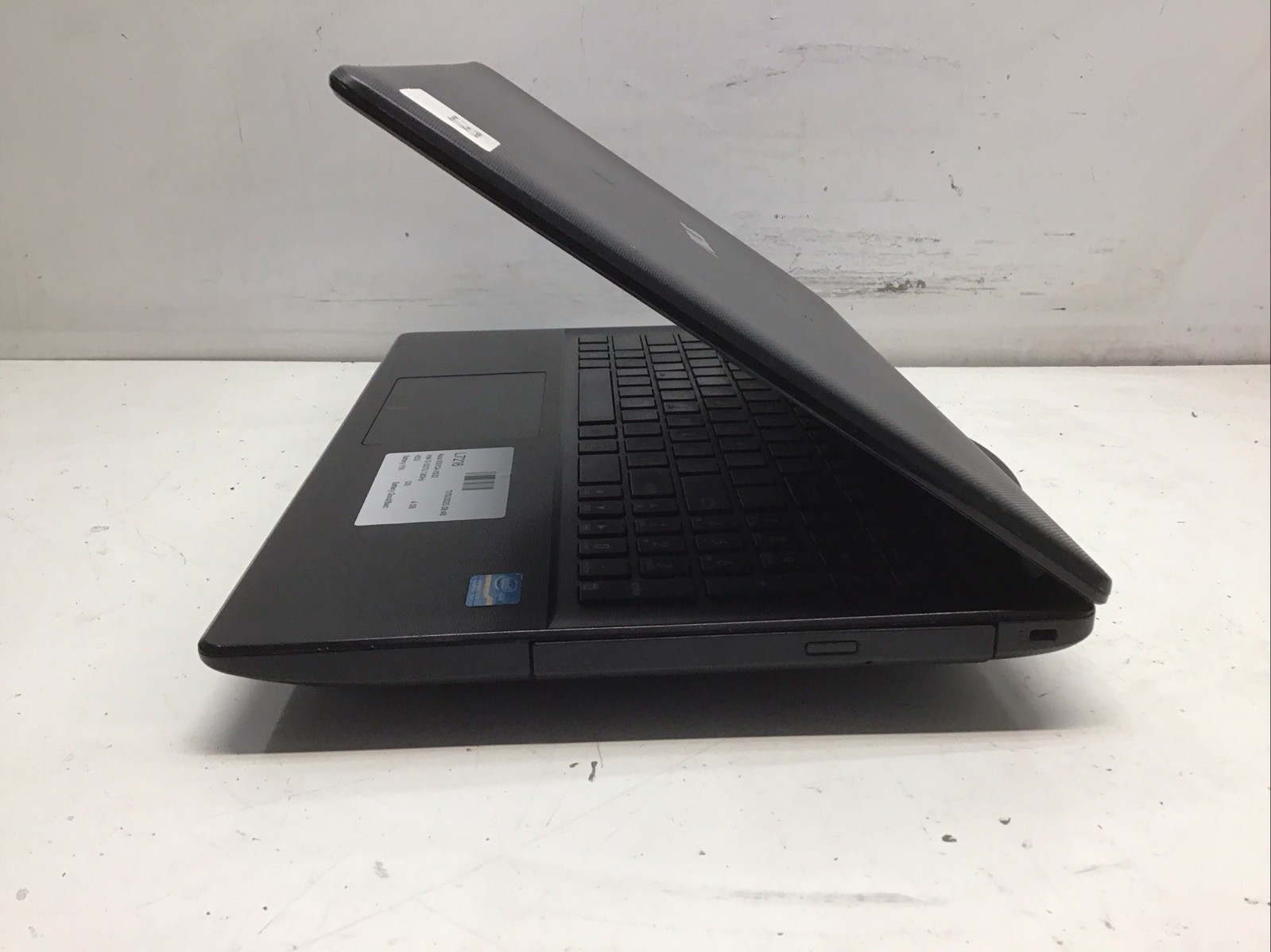 Asus X551CA-XS32 Intel i3-3217U 1.8GHz 4 GB NO HDD