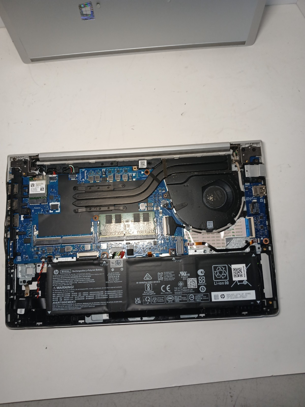 HP ProBook 445 G8 14″ Laptop AMD Ryzen 5 5600U 8GB RAM NO OS/SSD. #97