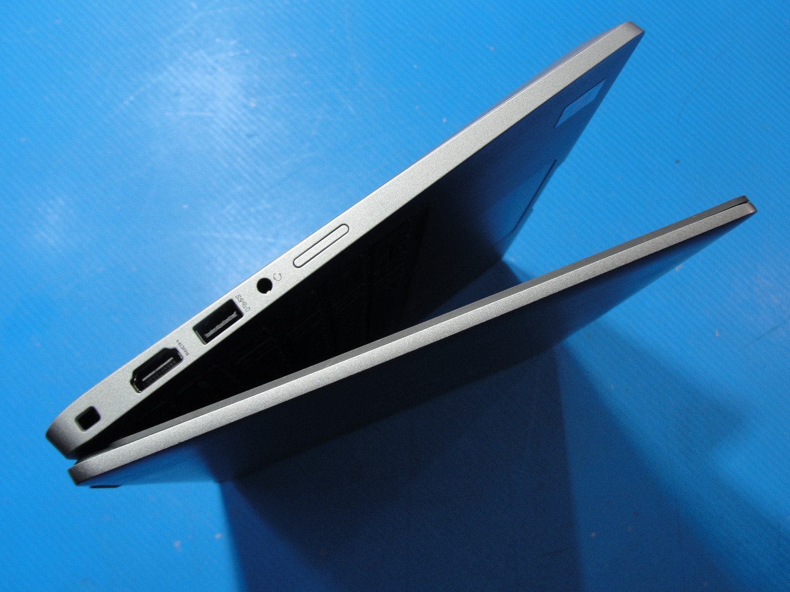 Dell Latitude 5320 13.3”FHD Intel Core i5-1145G7 2.6GHz 16GB RAM 256GB SSD