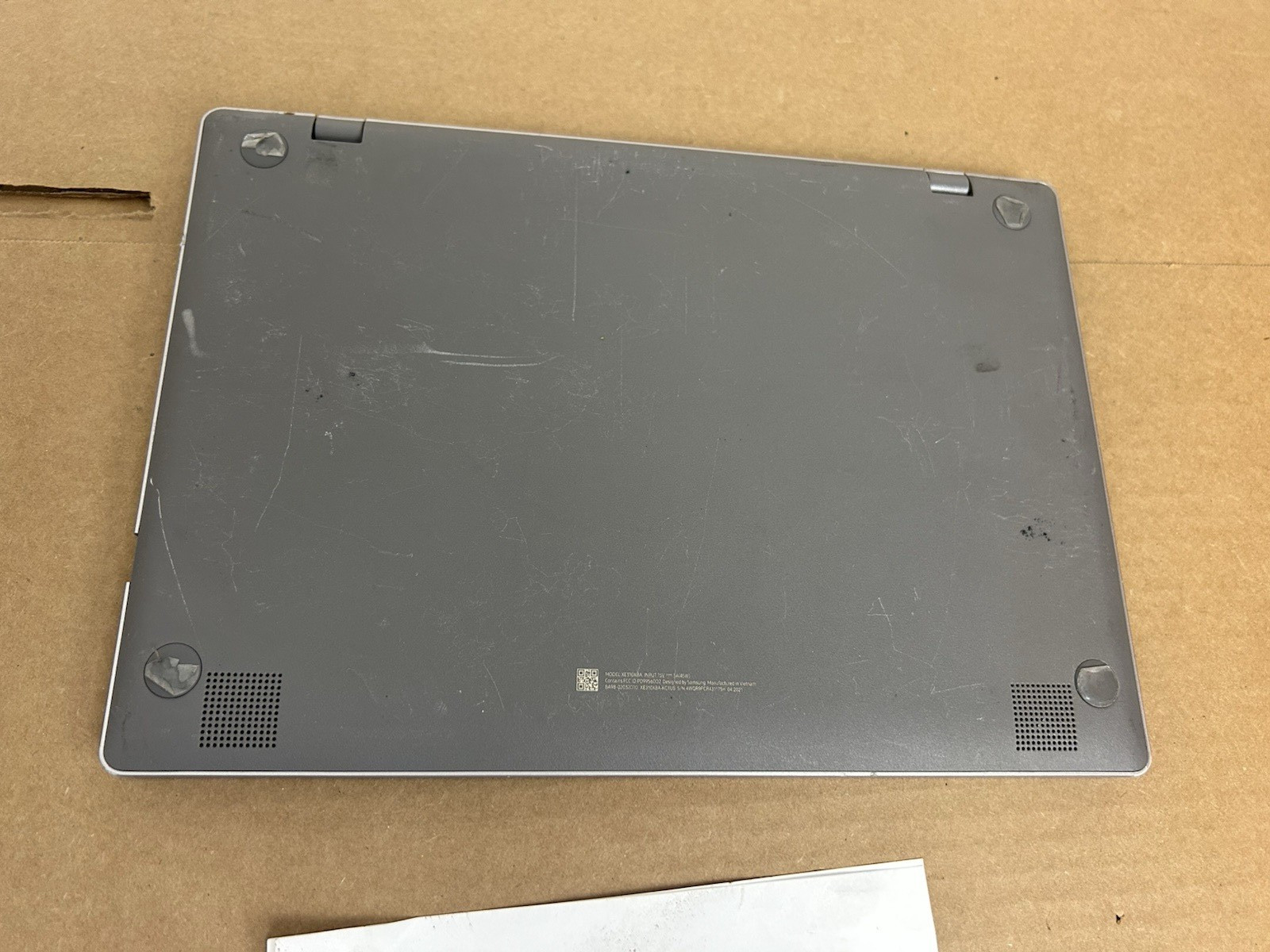 SAMSUNG XE310XBA Chromebook 4 11.6″ , NO Power Cable(Poor Surface)