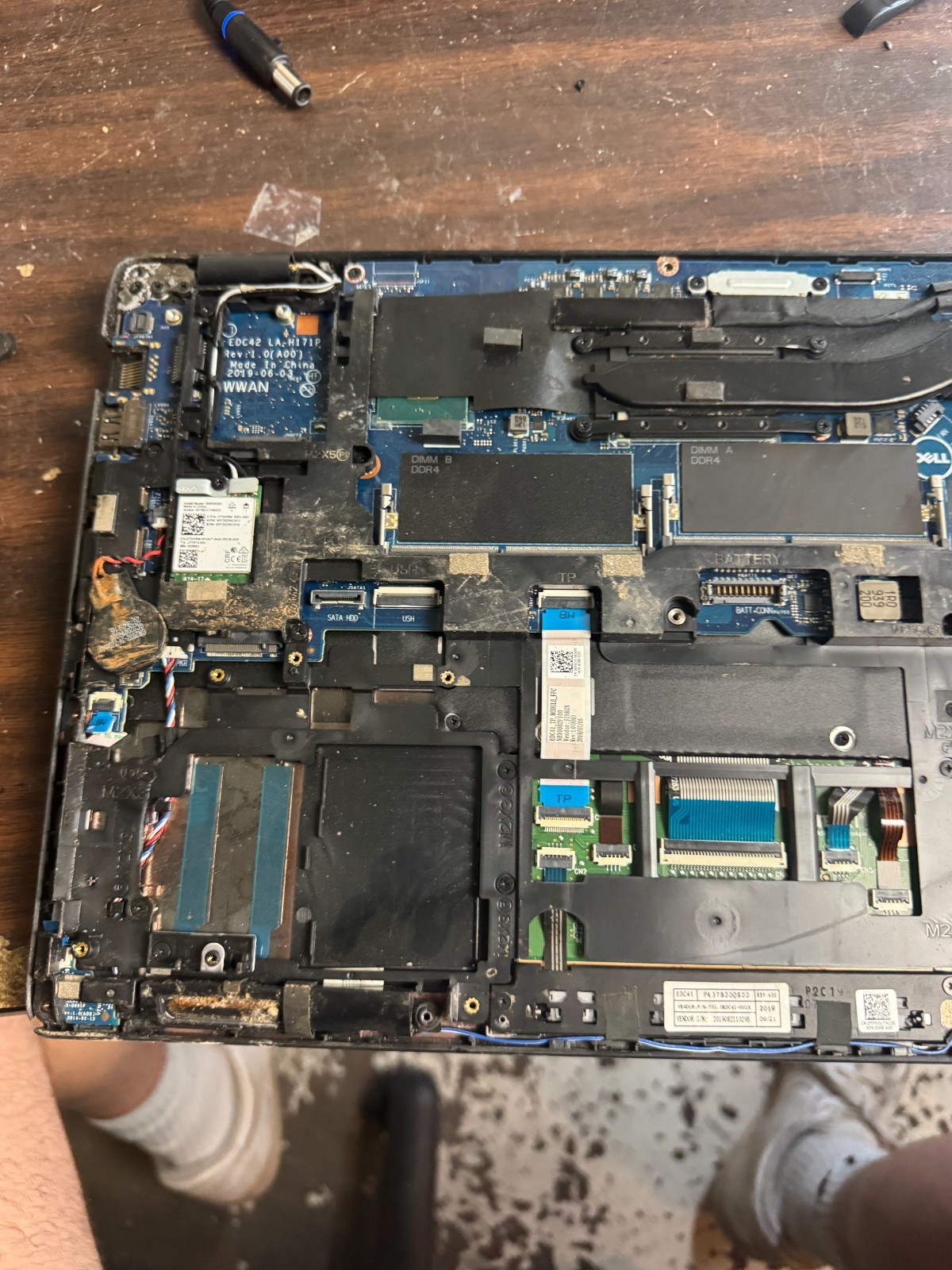 Dell Latitude 5401 Core I7-9850 2.60GHz Laptop For Parts/Repair #5449