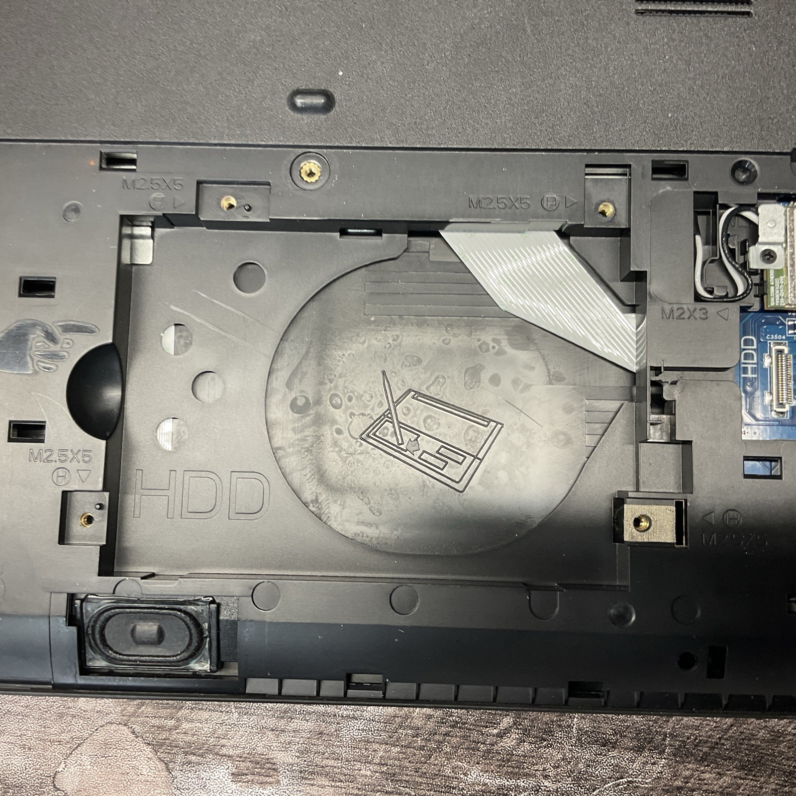 Dell Latitude 3570 / i5 6th Gen / BIOS Unlocked / No RAM / No SSD / M15