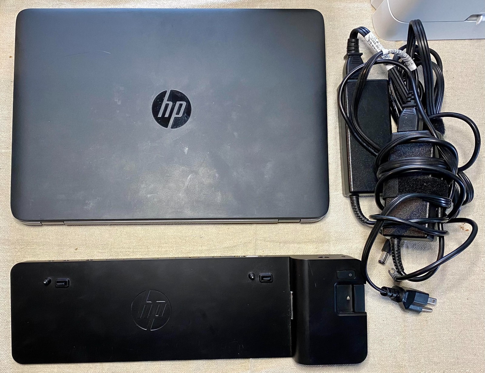 HP EliteBook 840 G2, Core i5, 8GB, 240 SSD, Win-11 Pro with Dock & 2 AC Adapters