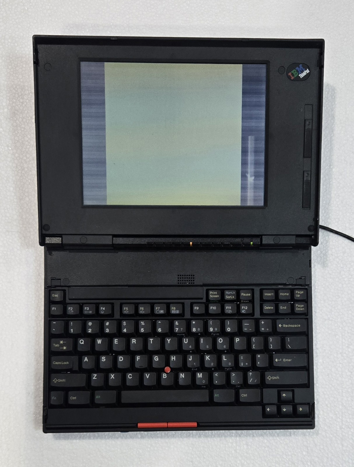 VINTAGE IBM THINKPAD 2620 ORIGINAL POWER SUPPLY ,POWERS ON BUT ISN’T FUNCTIONING