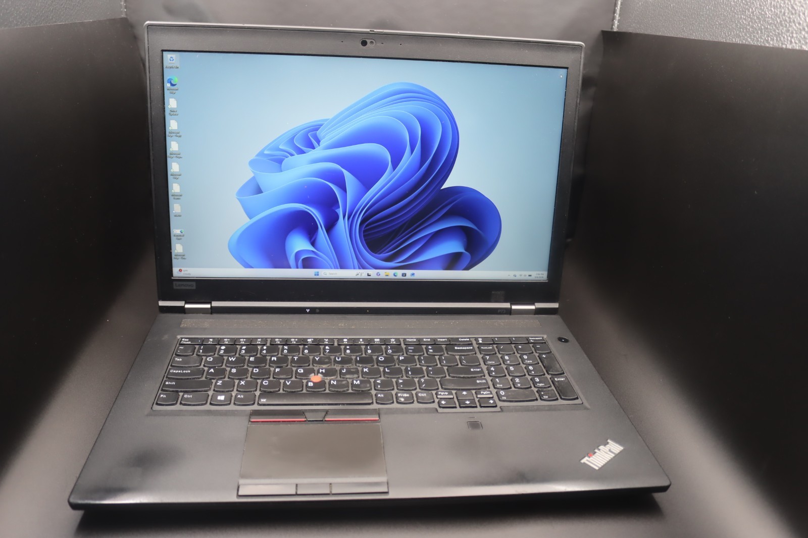 Lenovo P73 Intel i7 9th Gen 16GB RAM 512 GB NVIDIA Quadro T2000 + Dock Station