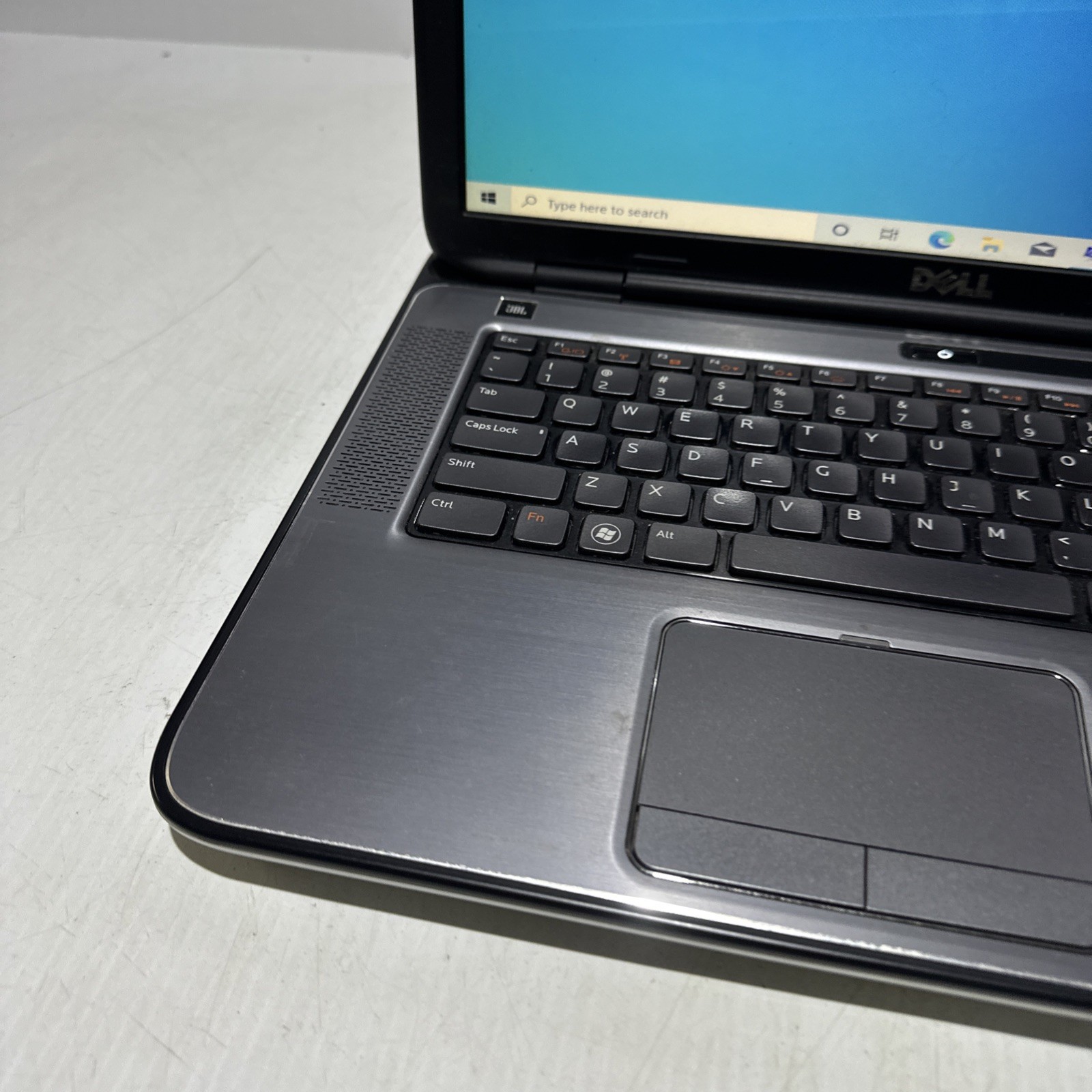 Dell XPS L502X 15″ Laptop i7-2670QM 8gb Ram 1 TB HDD Windows 10 Home