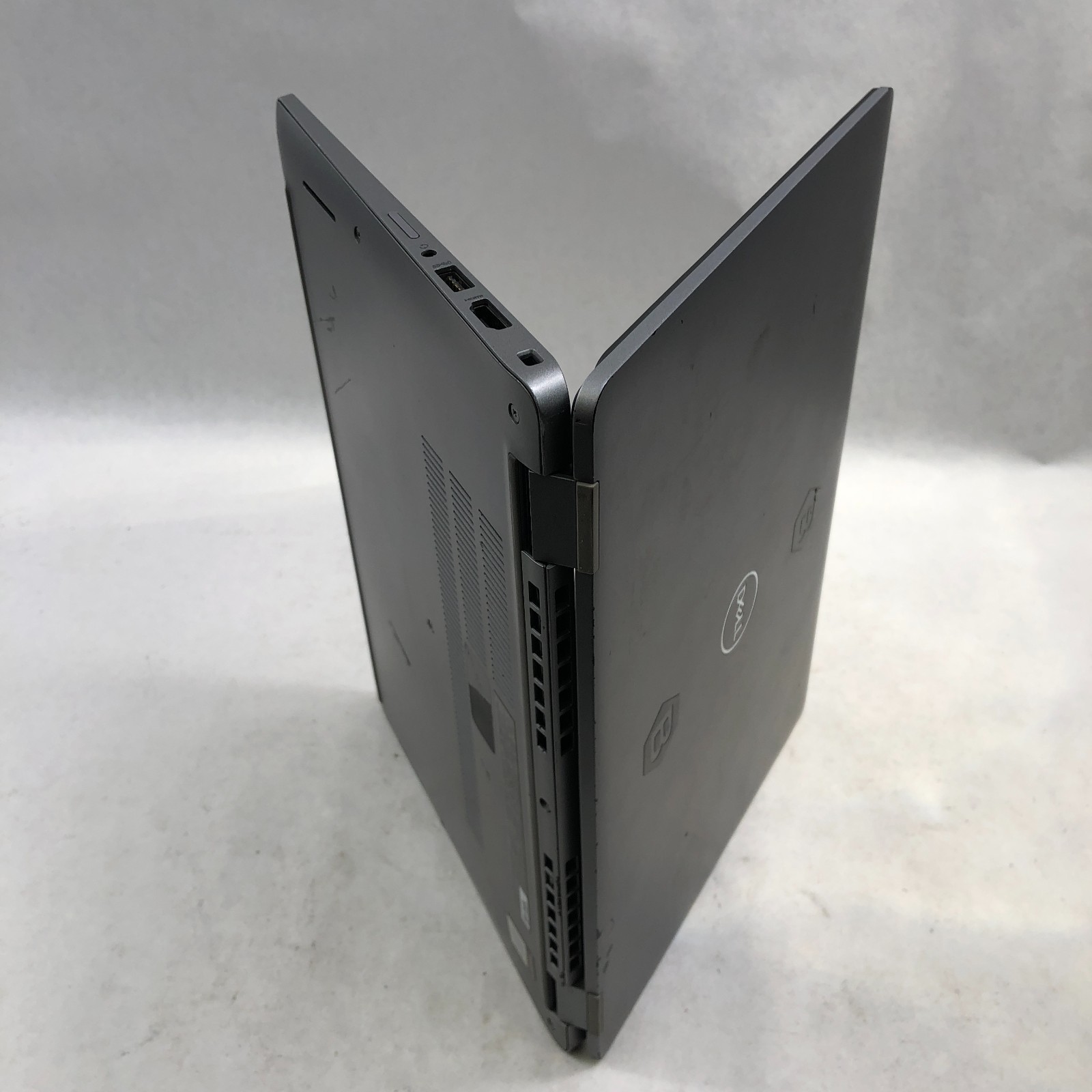 Dell Latitude 5320 Intel Core i5-1145G7 2.60GHz 16GB RAM 256GB SSD NO OS
