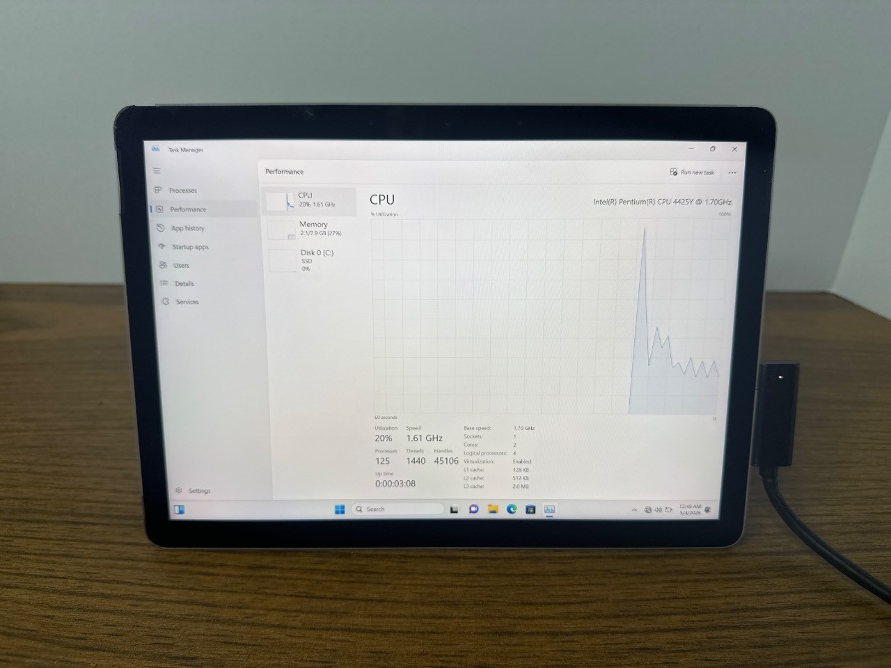Microsoft Surface Go 2 | 10.5’| Pentium 4425Y | 8GB | 128GB SSD | *BAD BATT*