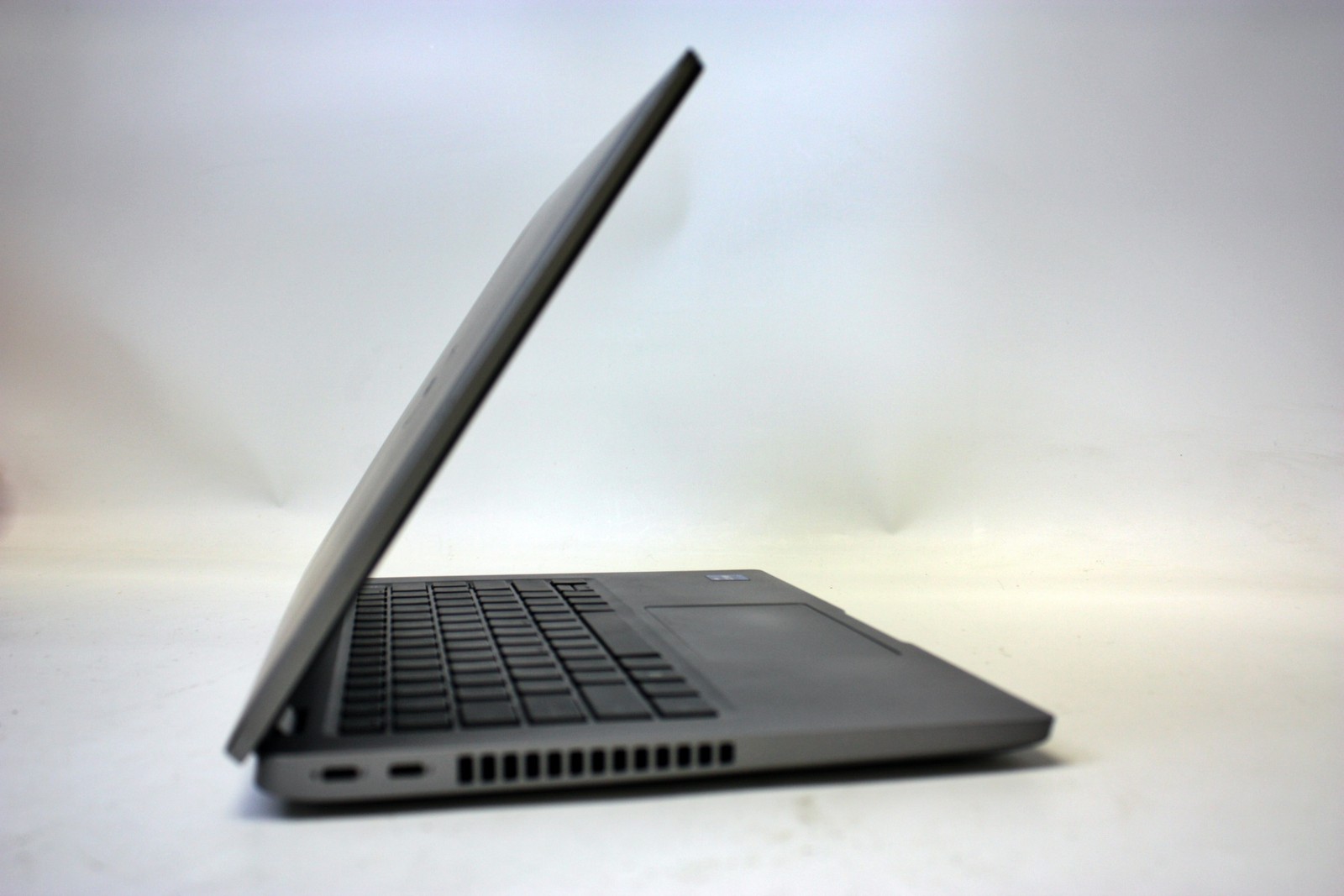 Dell Latitude 5420 Intel i7-1185G7 32GB RAM 14″ FHD Touchscreen